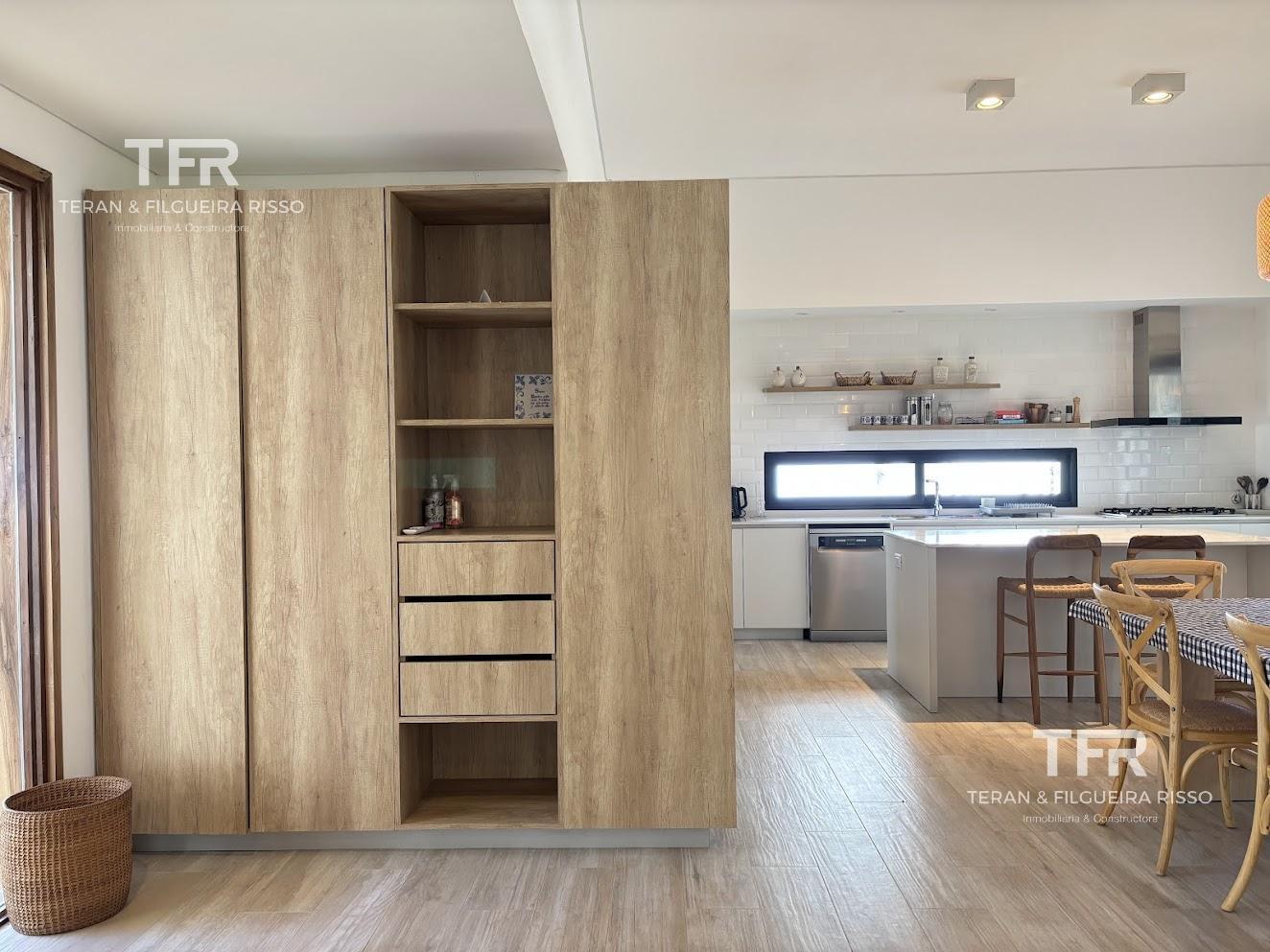 Foto de Excelente alquiler en Deportivo de Costa Esmeralda - 3 habitaciones, imagen 2