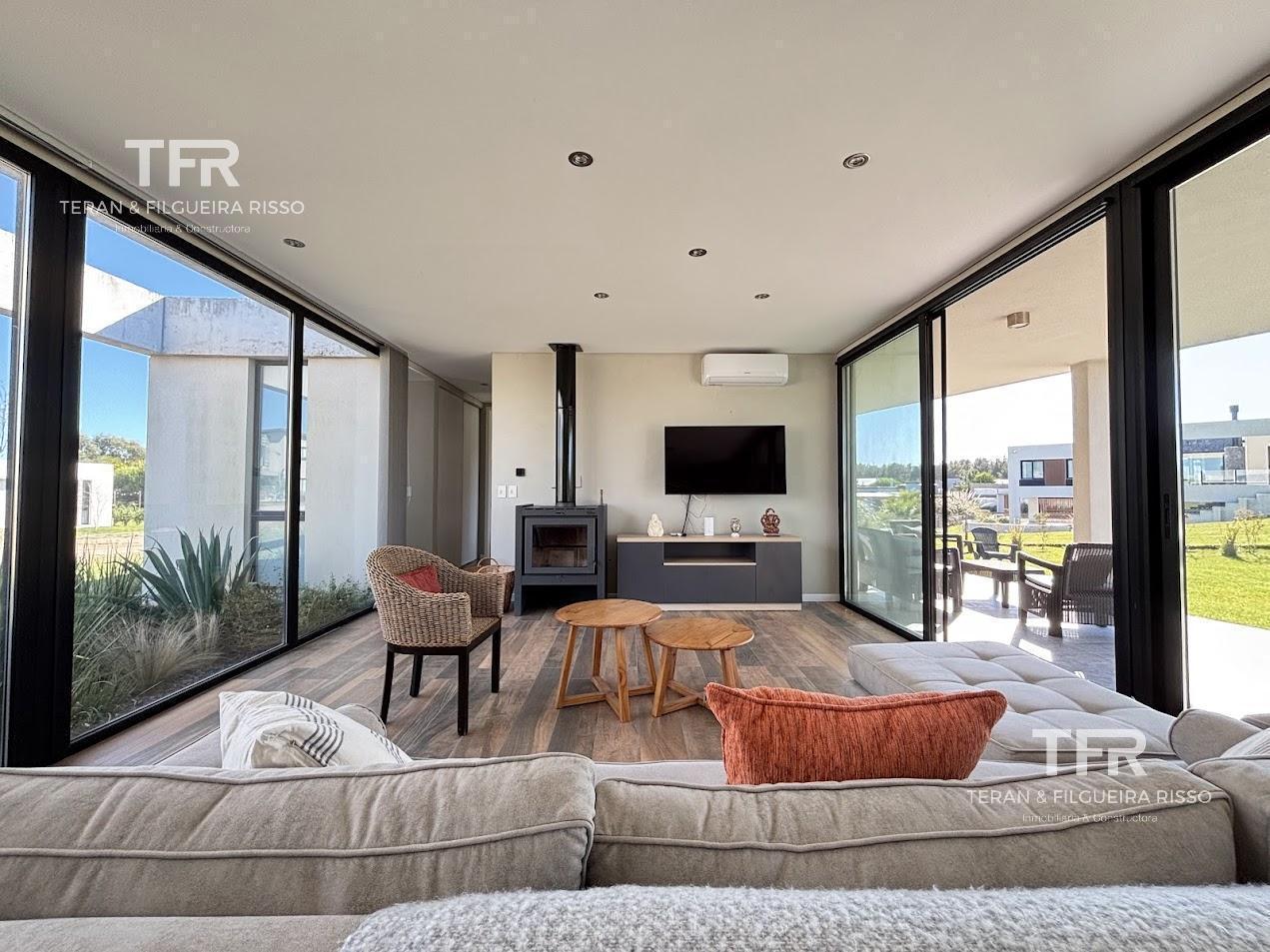 Foto de Costa Esmeralda – Casa en Alquiler en Cul de Sac Privado y Pileta, imagen 5