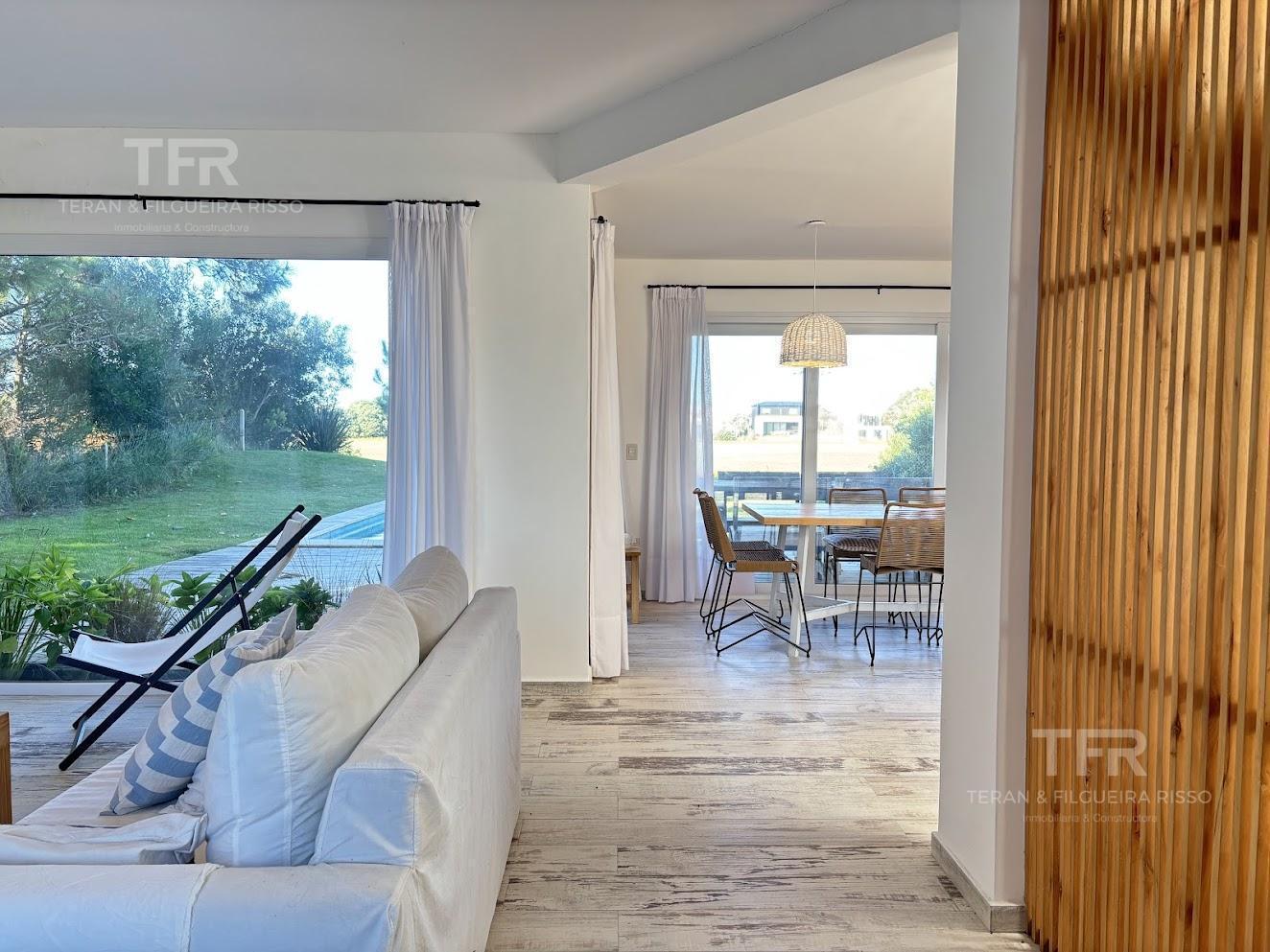 Foto de Venta en Barrio Ecuestre de Costa Esmeralda - Vistas a la cancha de polo, imagen 1
