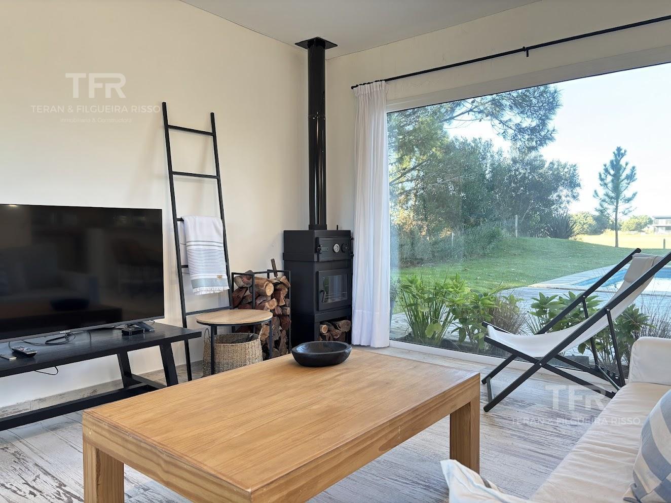 Foto de Venta en Barrio Ecuestre de Costa Esmeralda - Vistas a la cancha de polo, imagen 4