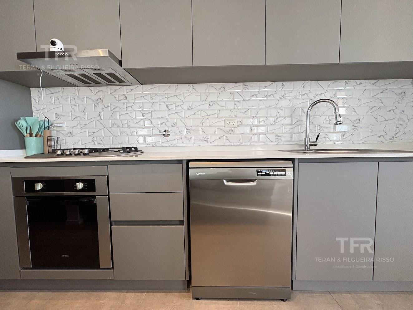 Foto de Alquiler Casa Moderna en Costa Esmeralda – Una Planta y Gran Jardín, imagen 5