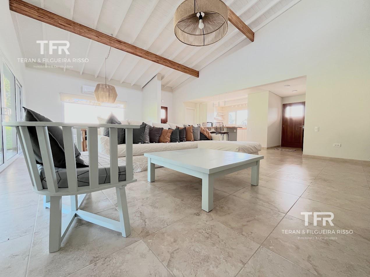 Foto de Venta en Ecuestre de Costa Esmeralda - Frente a la cancha de Polo, imagen 3
