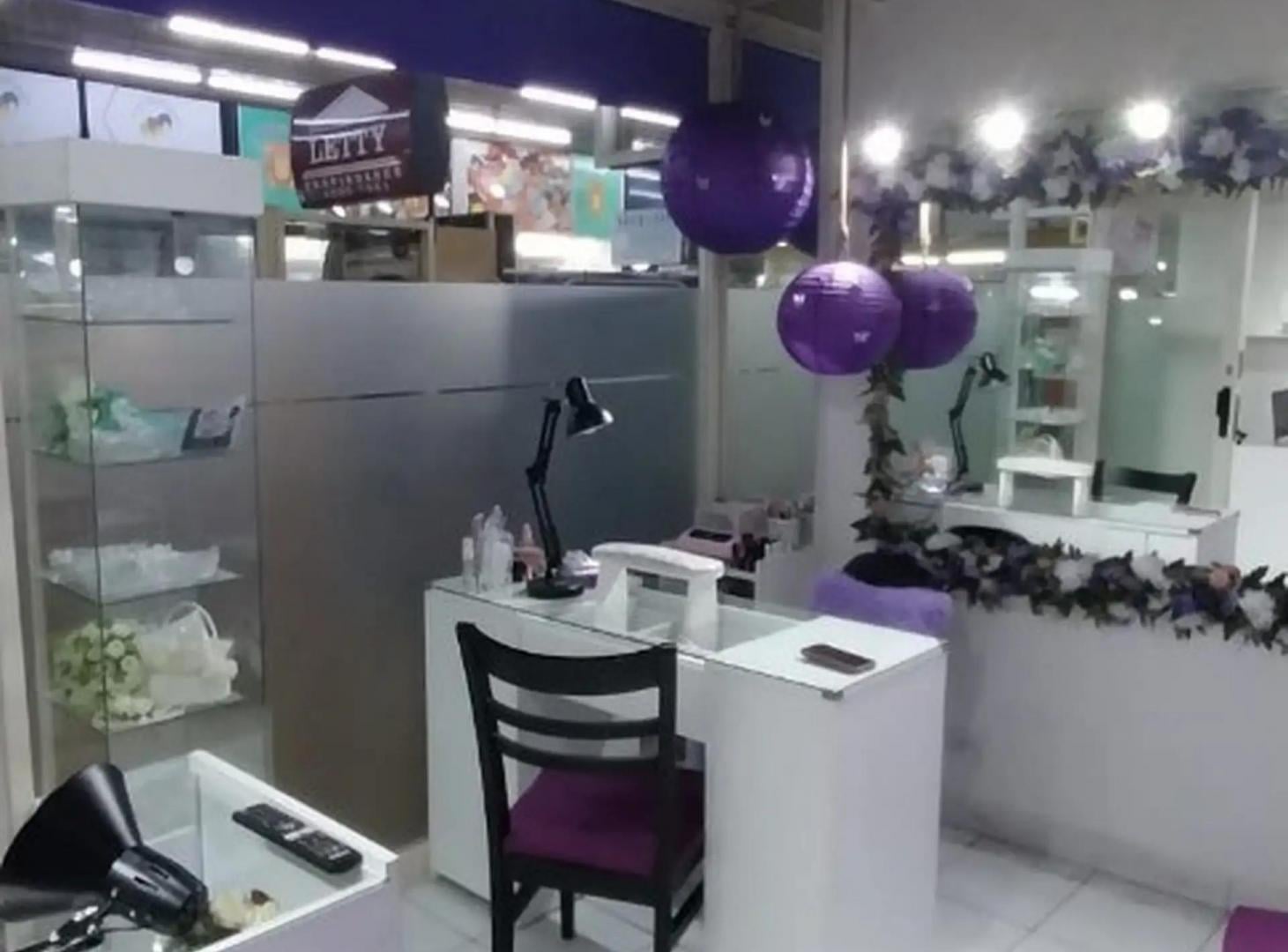 Local en Galeria Caballito, Primera Junta