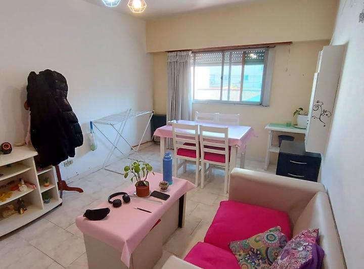 Departamento 3 ambientes con Cochera  4