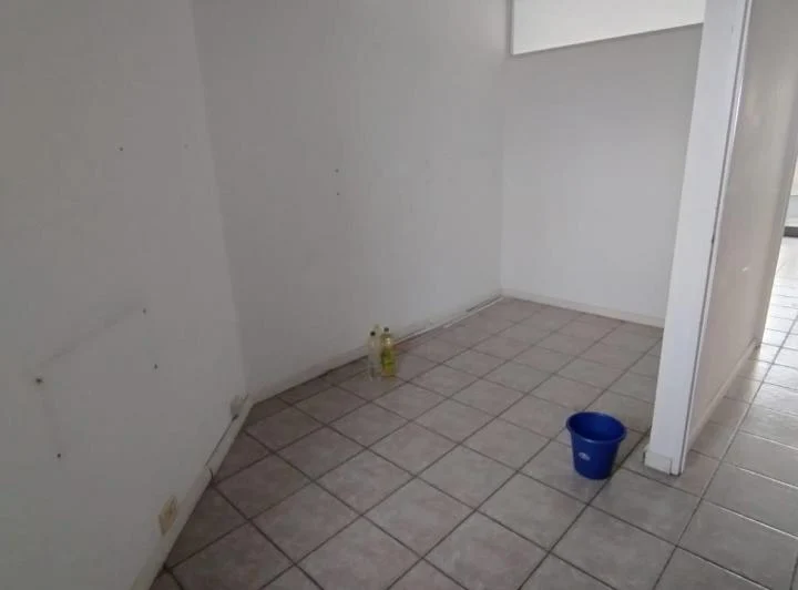 OFICINA DE 3 AMBIENTES EN ALQUILER 3