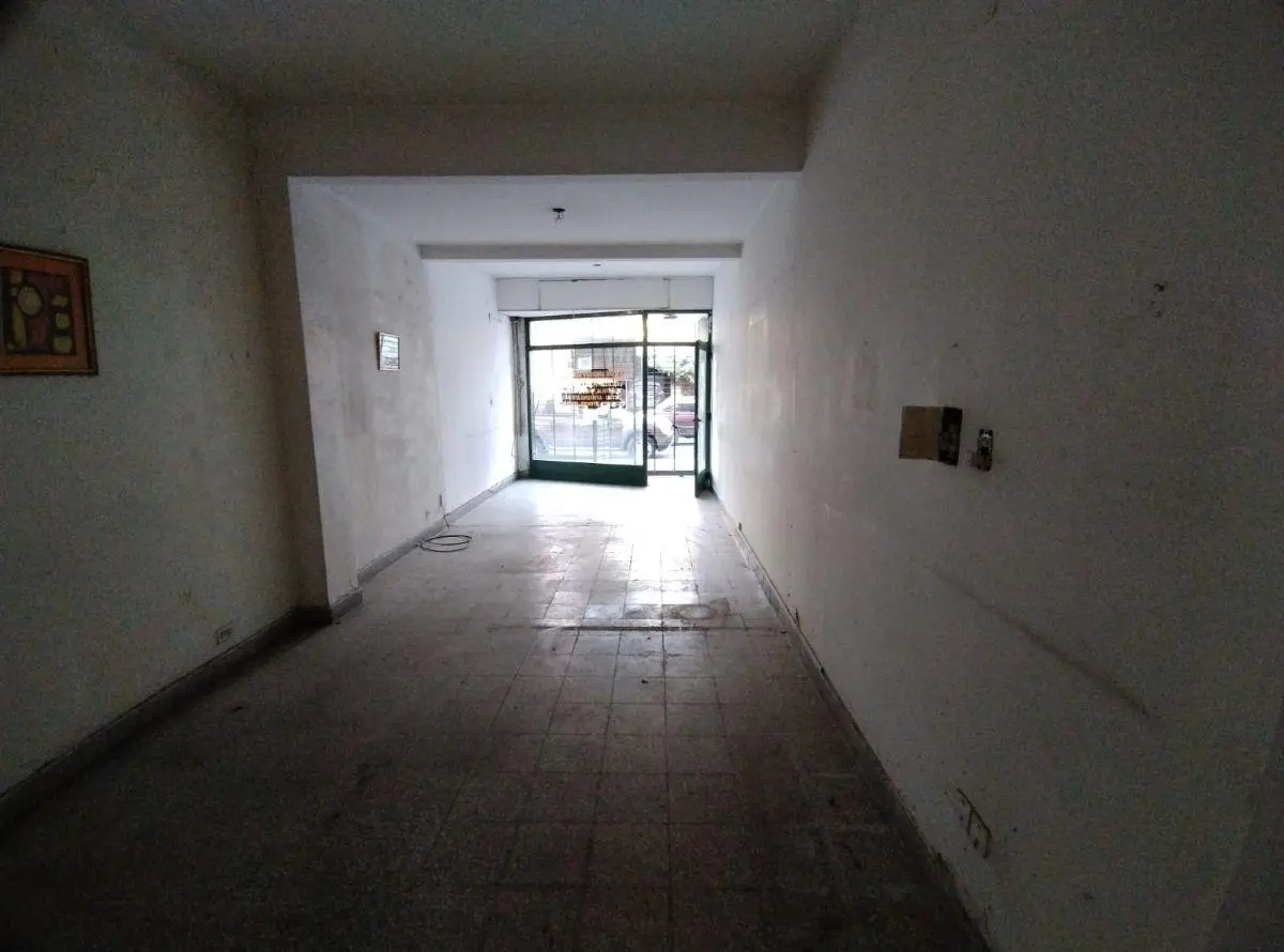 LOCAL COMERCIAL EN ALQUILER 5