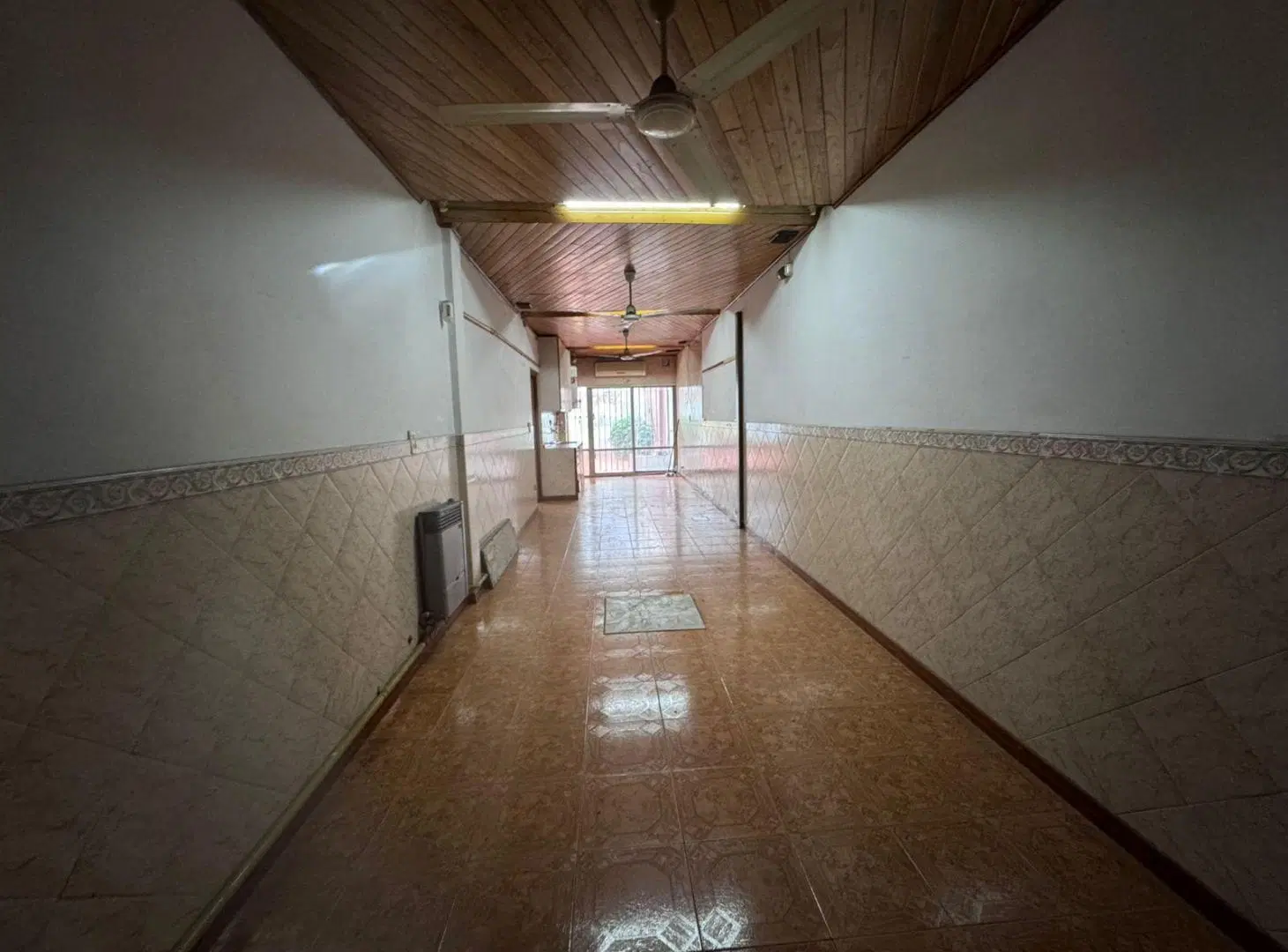 IMPORTANTE CASA DE 3 AMBIENTES EN ALQUIER 1