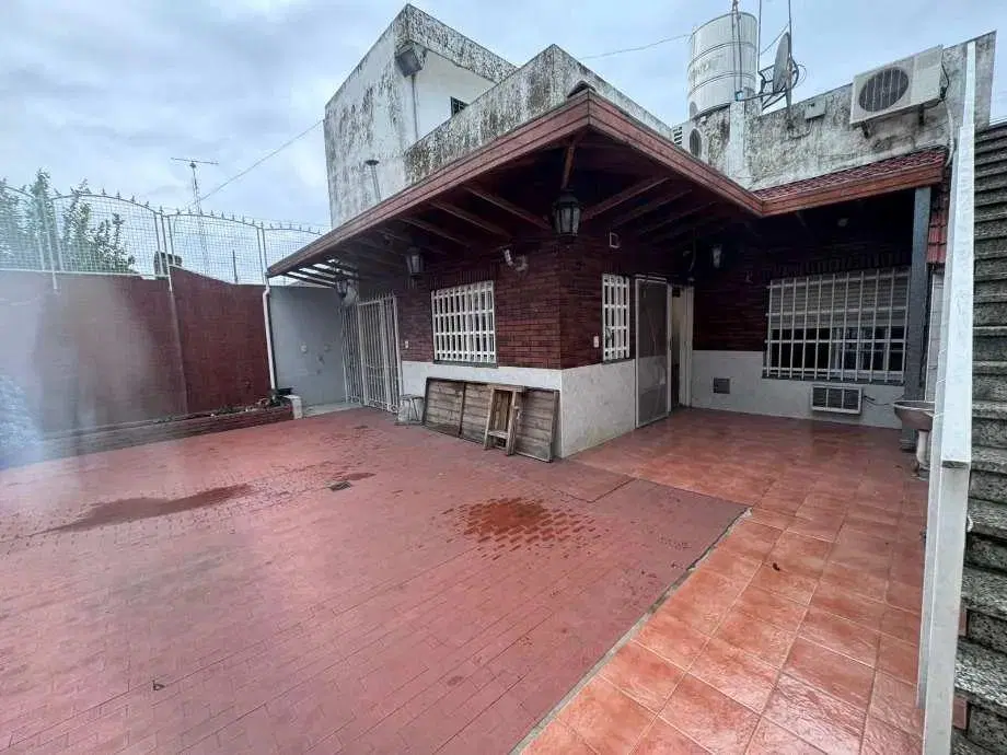 Casa En Alquiler En La Tablada 8
