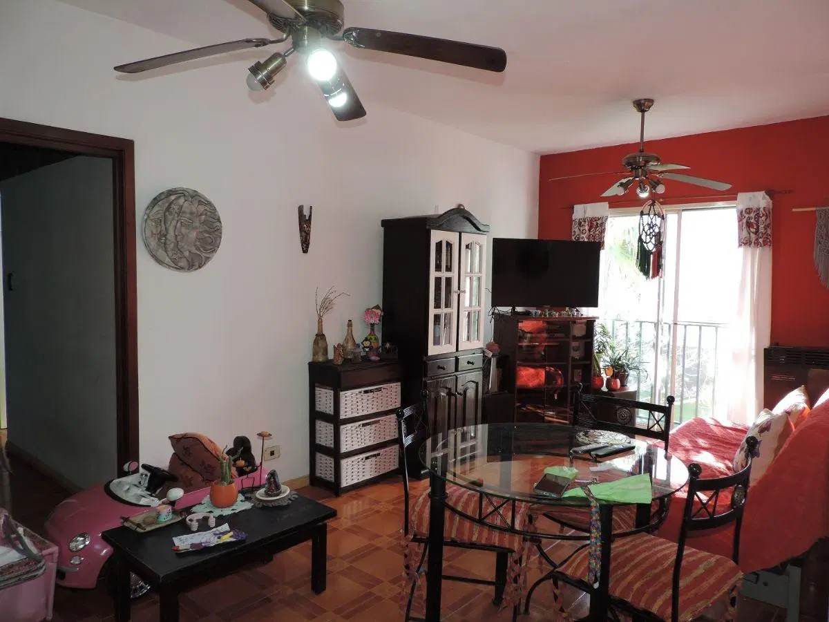 Wilde, T37 Dpto. de 3 ambientes, 2 dormitorios, placares, living-comedor, cocina separada y baño 3