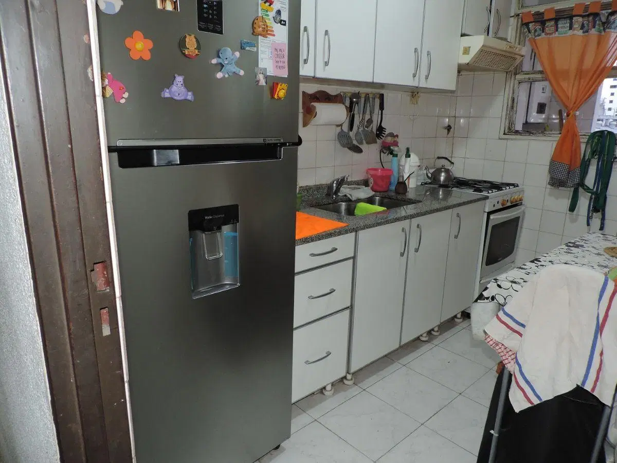 Wilde, Dpto. (T47) 4 amb. 3 dor. con placares, Living Comedor, lavadero, cocina separada. 8