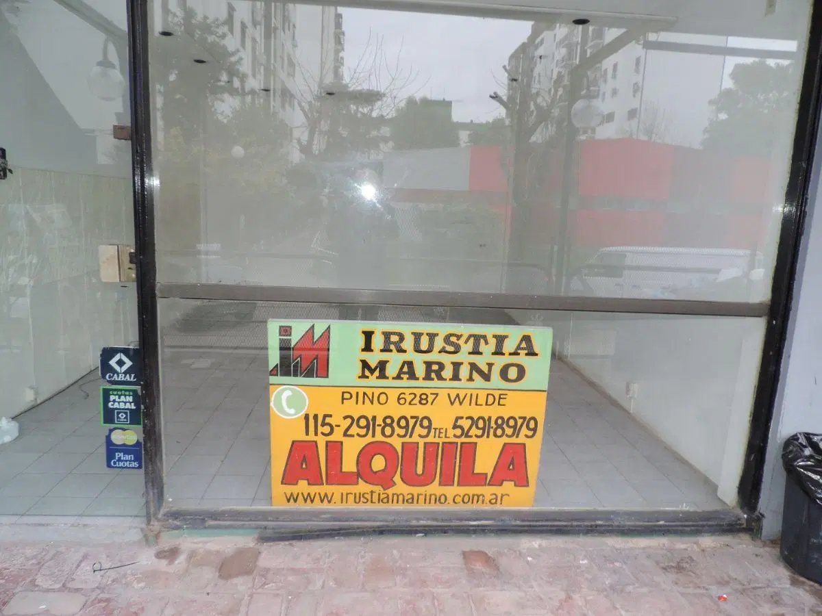 Wilde, Local comercial de 3,65 x 5, todo el frente vidriado, puerta de blindex, baños en galeria 3