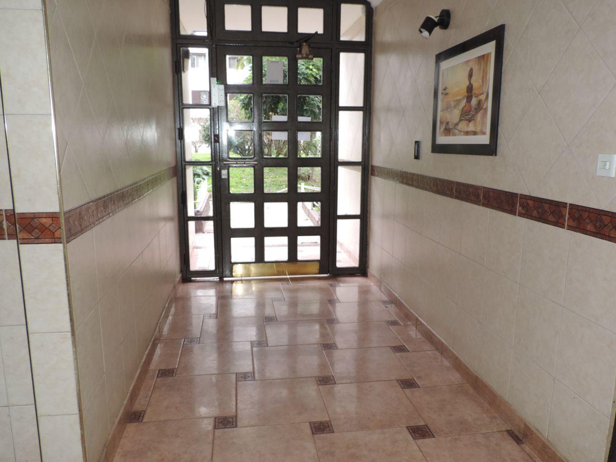 Foto de Departamento en Alquiler 4 Ambientes 73m² con Cochera fija Las Flores, imagen 2