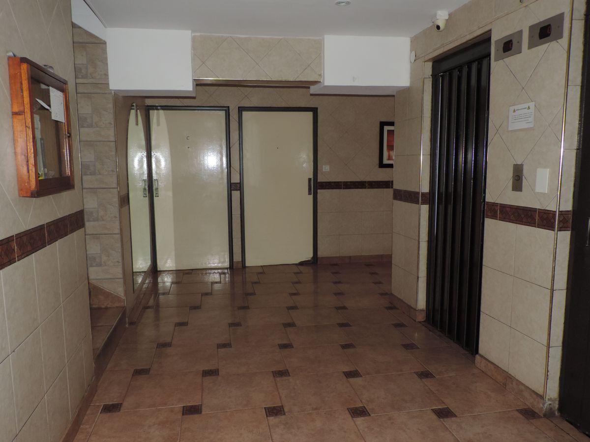 Foto de Departamento en Alquiler 4 Ambientes 73m² con Cochera fija Las Flores, imagen 3
