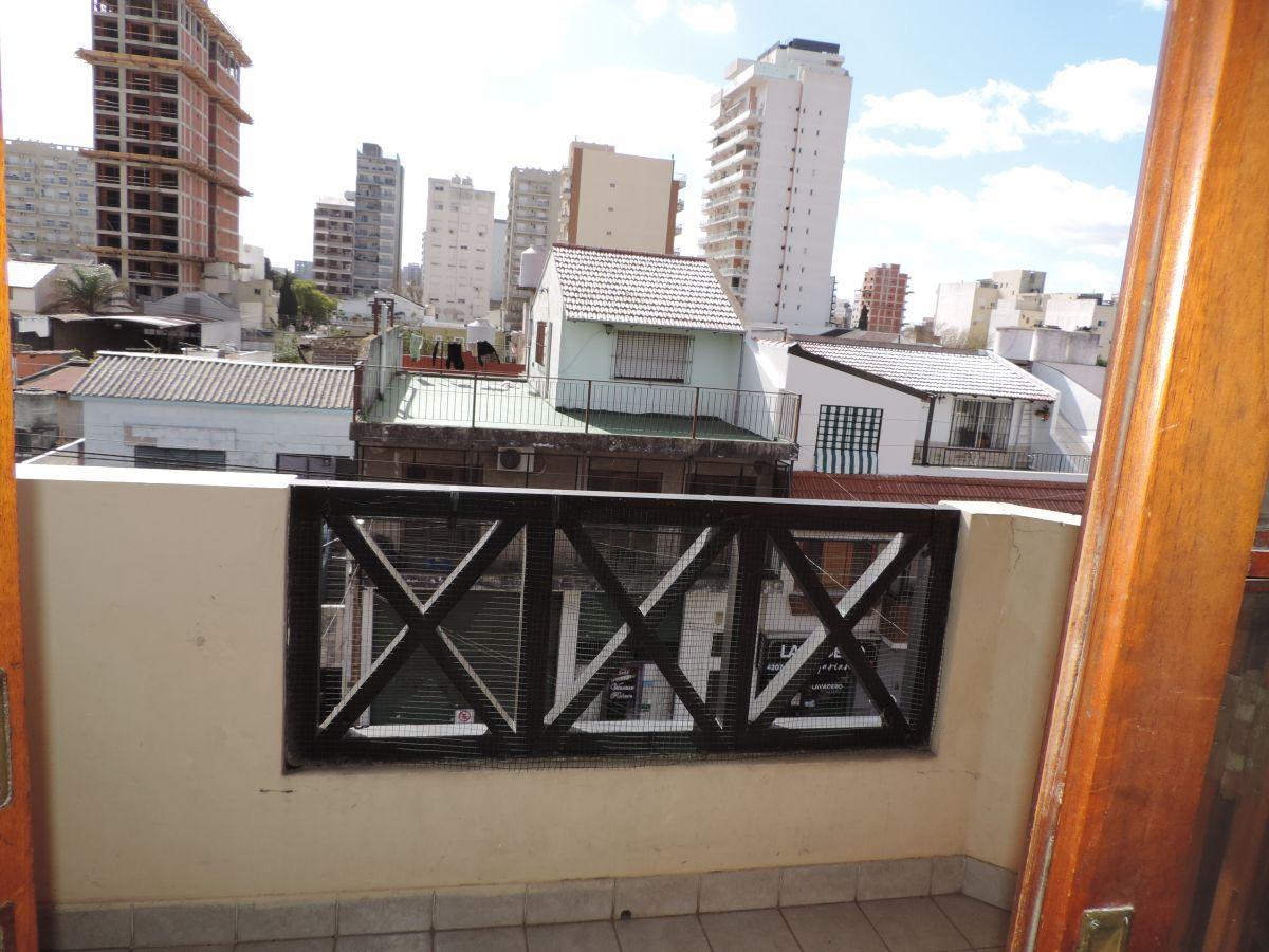 Foto de Wilde, Semipiso de 49m2, Super luminoso, Cochera, Pequeño quincho común, imagen 1