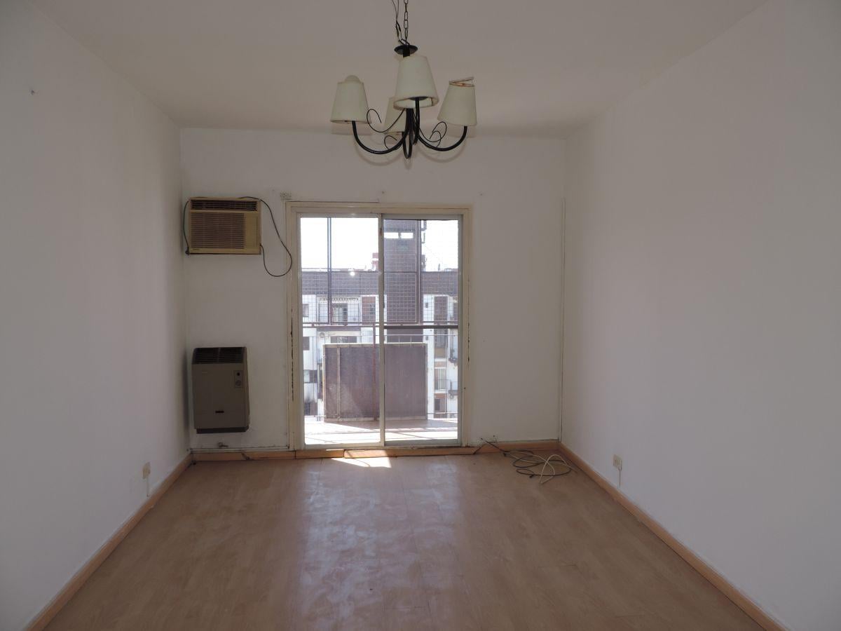 Foto de Departamento 3 Ambientes Con Balcón En Venta Complejo De Wilde, imagen 4