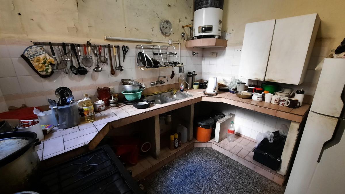 Semipiso de 6 Ambientes en Edificio de Estilo con Vista a Amplio Patio Central 5