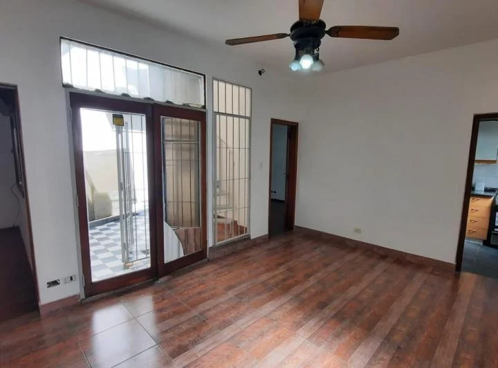 4 ambientes - 2 terrazas - Patio - PH 1