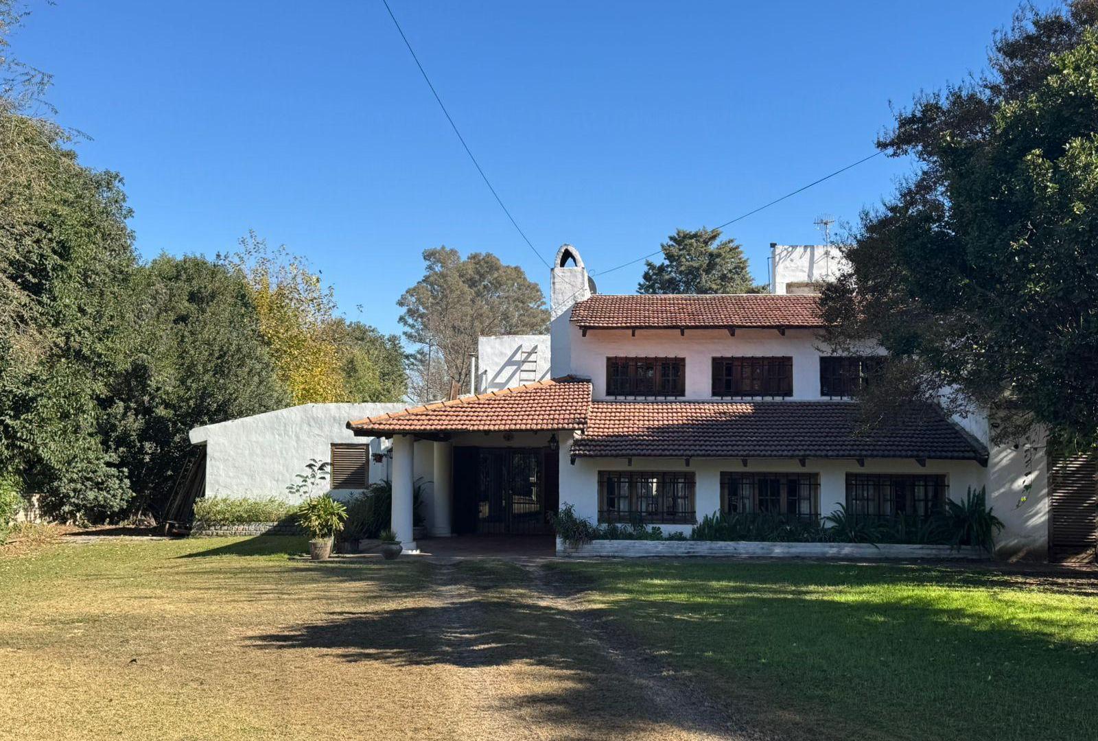 Terreno comercial a mts. del RIVERA 2.000 m² sobre Av. Bodereau EN VENTA apto desarrollo, Zona Norte