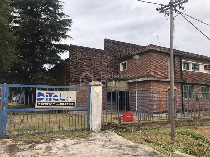 Planta industrial de 3.200 m² cubiertos EN VENTA, sobre Av. Japón