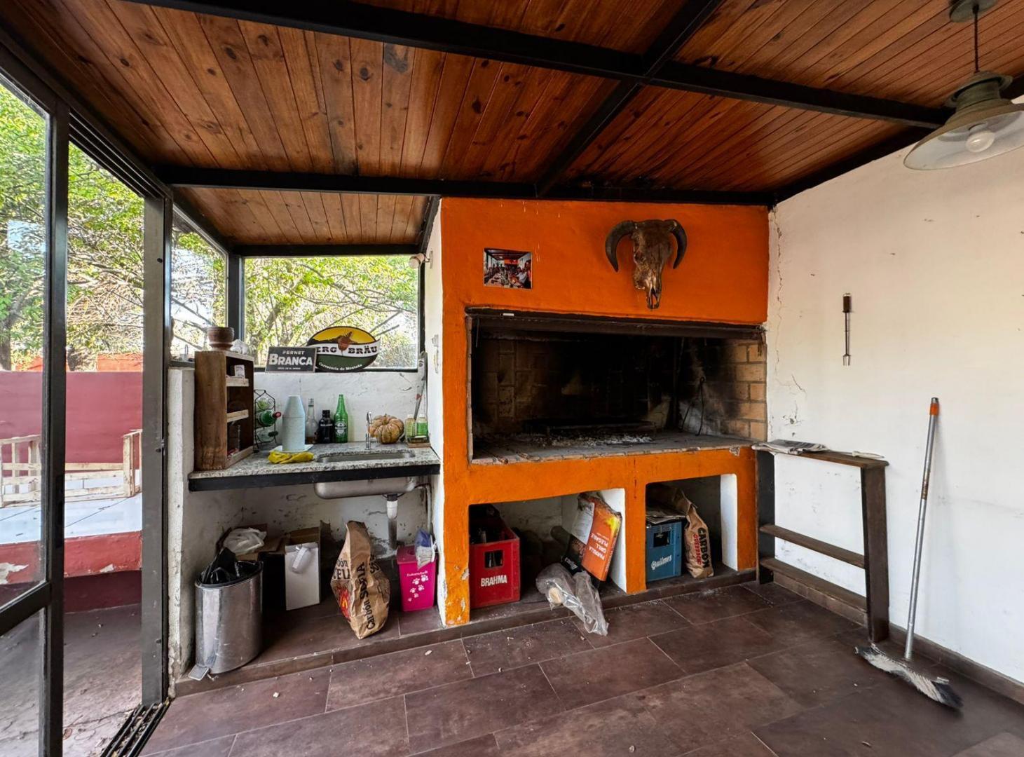 Foto de Propiedad con 3 unidades EN VENTA, ideal uso comercial, a metros de, imagen 4