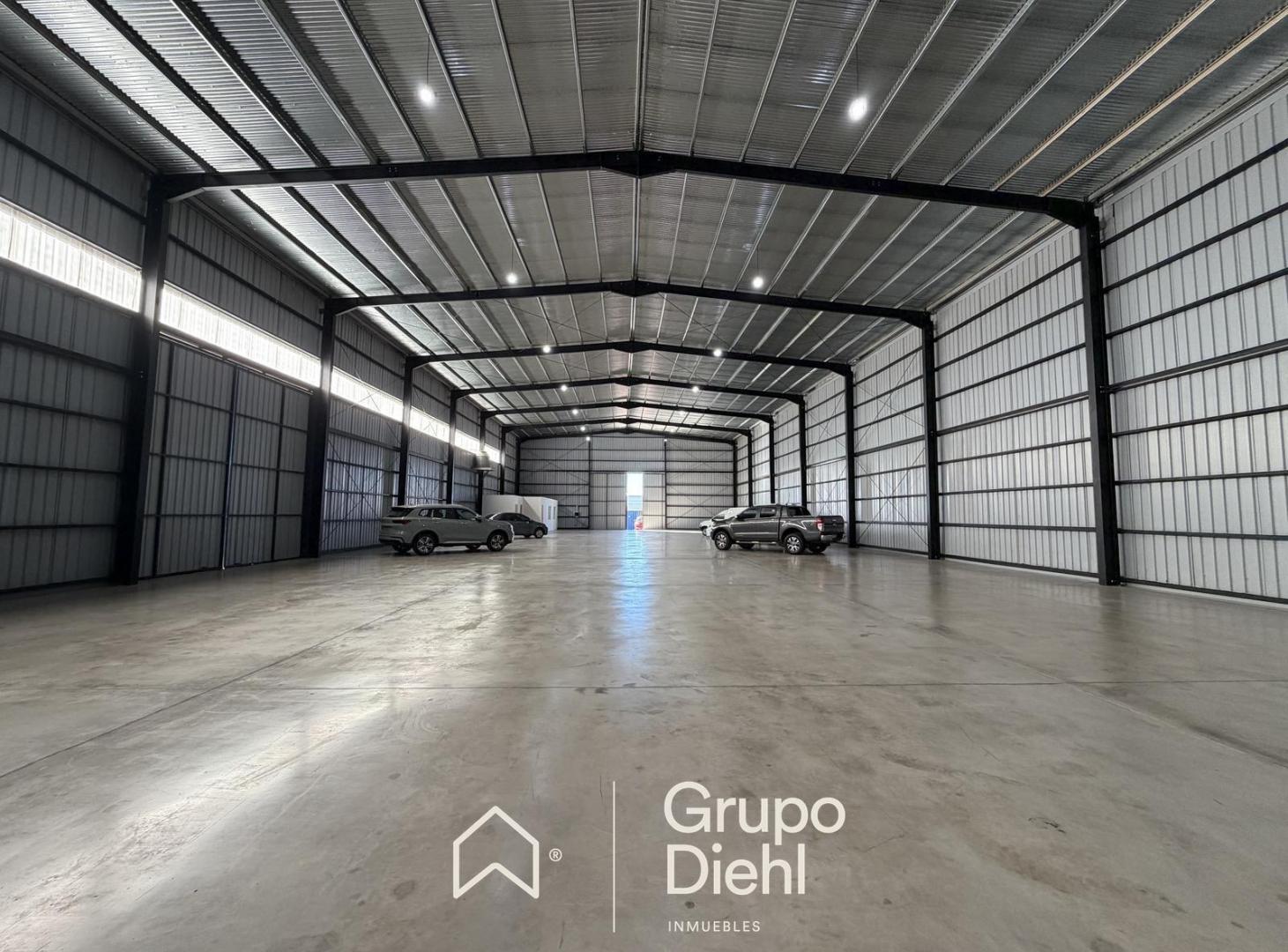 Estratégica nave industrial EN ALQUILER en Polo 52, Zona Sur