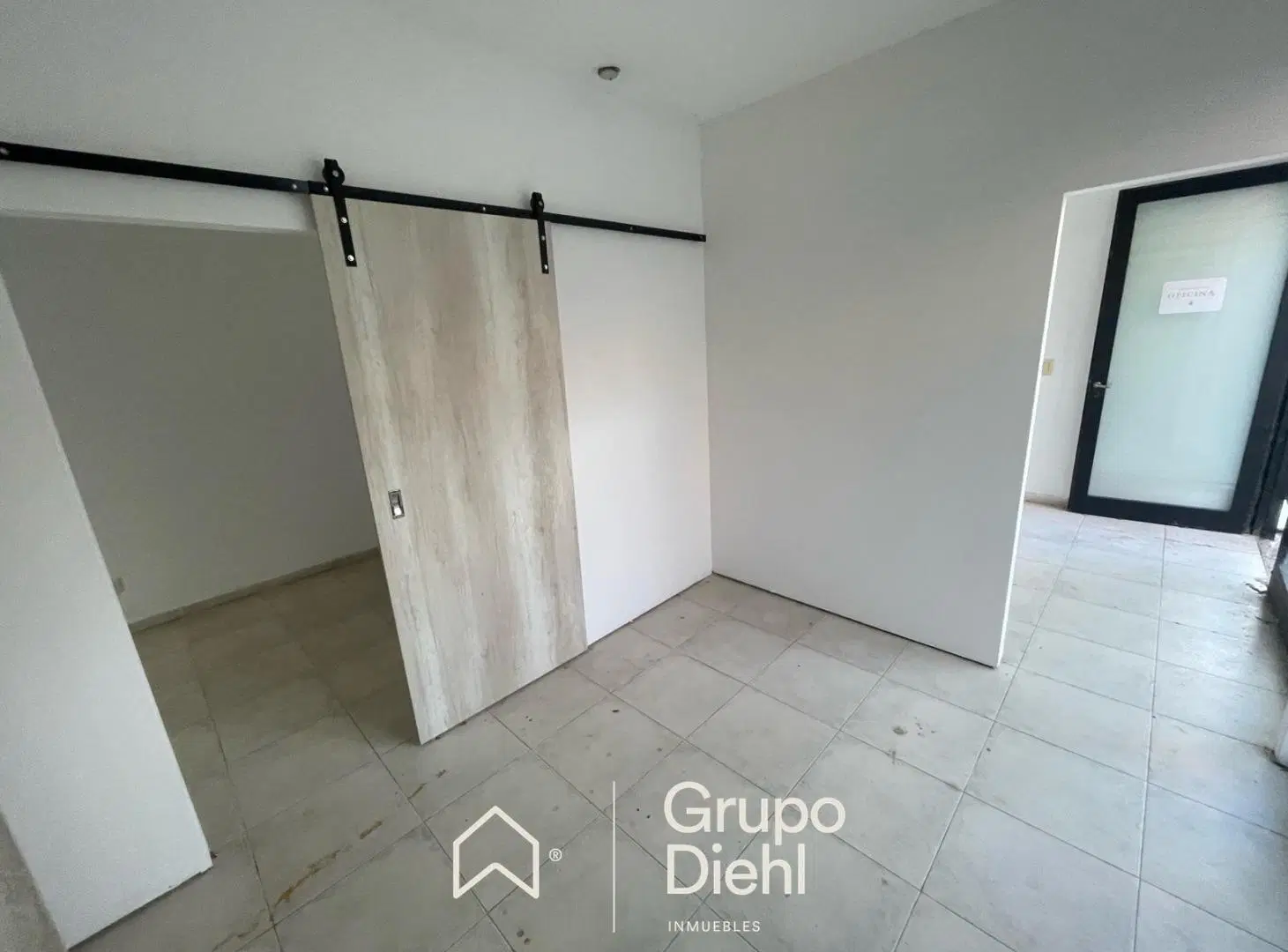 Funcional oficina comercial EN ALQUILER en Villa Allende Centro 3