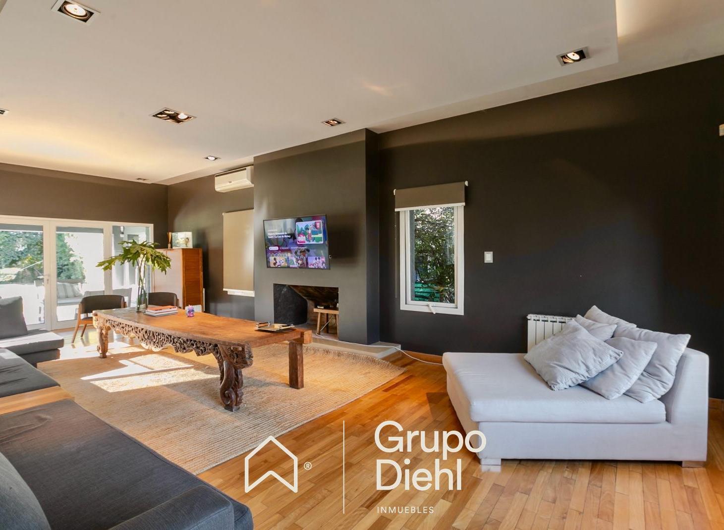 Foto de Casa moderna y exclusiva EN VENTA en Altos del Chateau, imagen 2