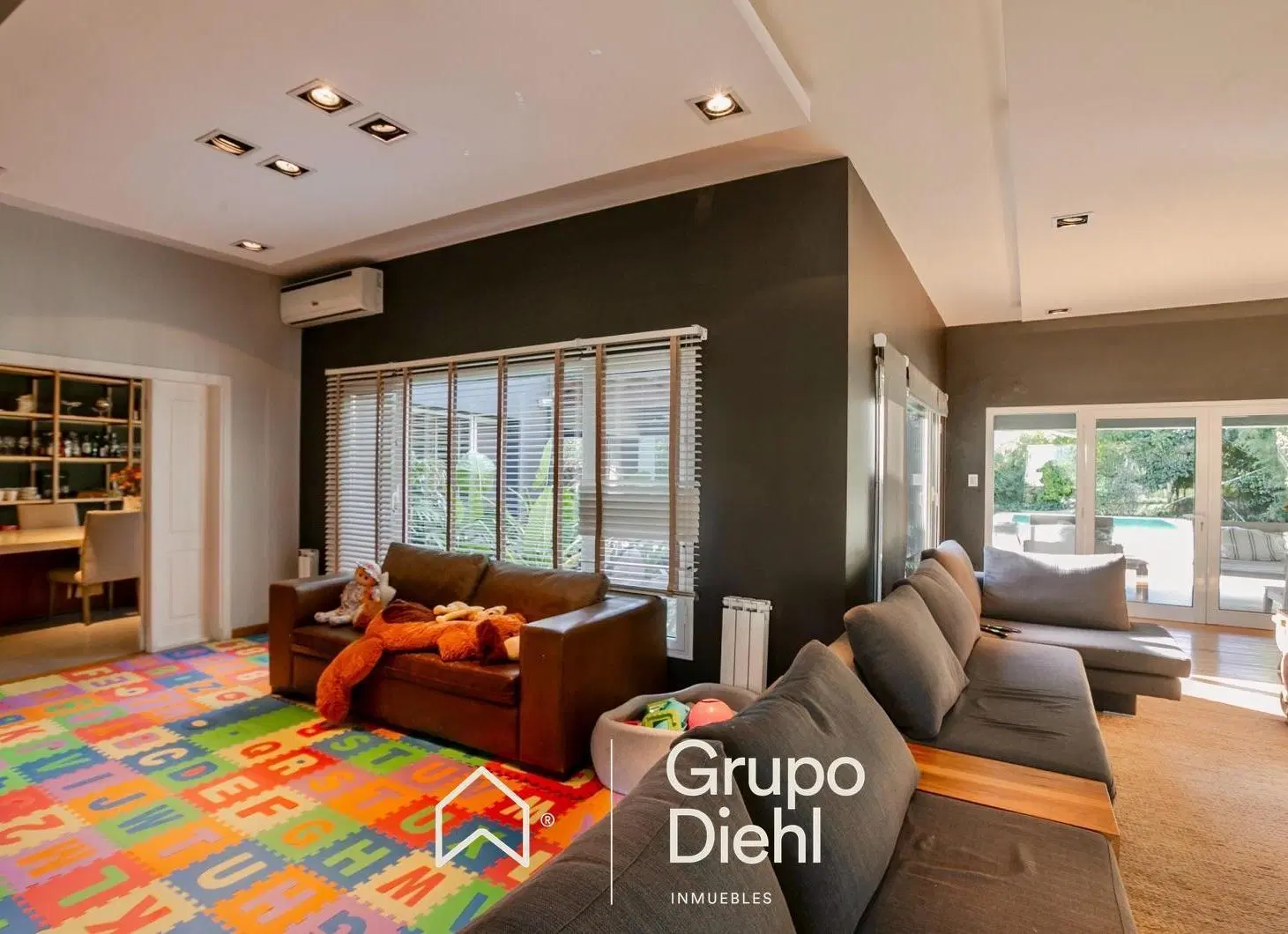 Moderna y exclusiva casa EN VENTA - Altos del Chateau 8