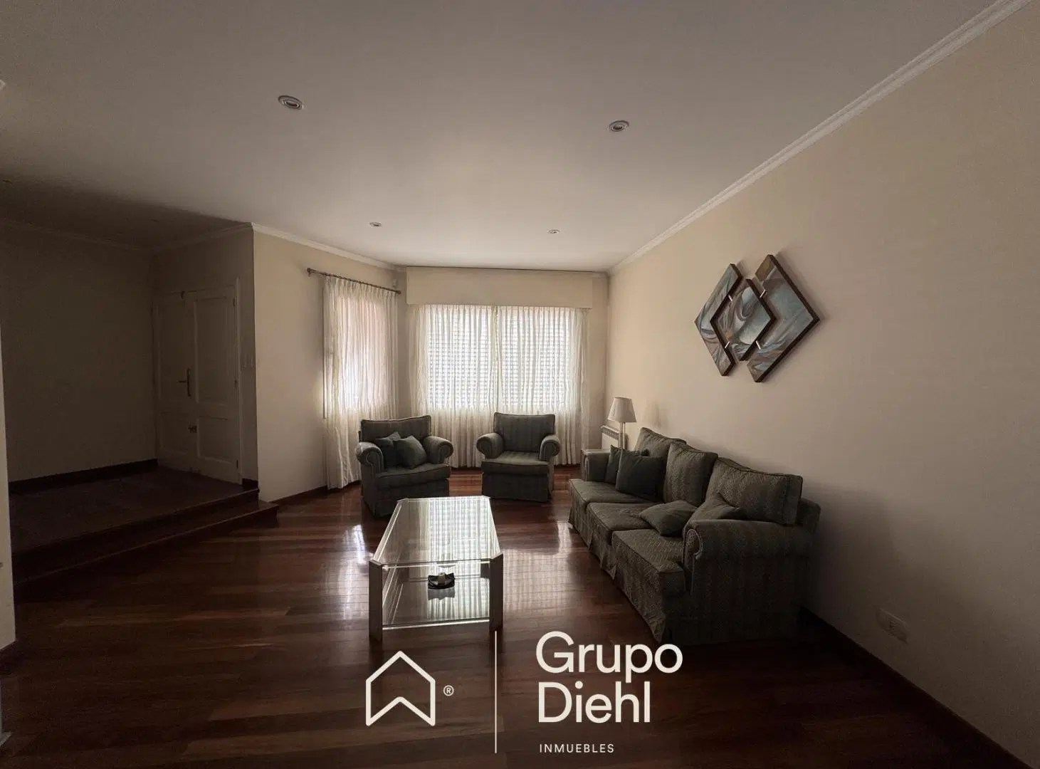 Impecable casa EN VENTA apta credito, 3 dormitorios Urca 2
