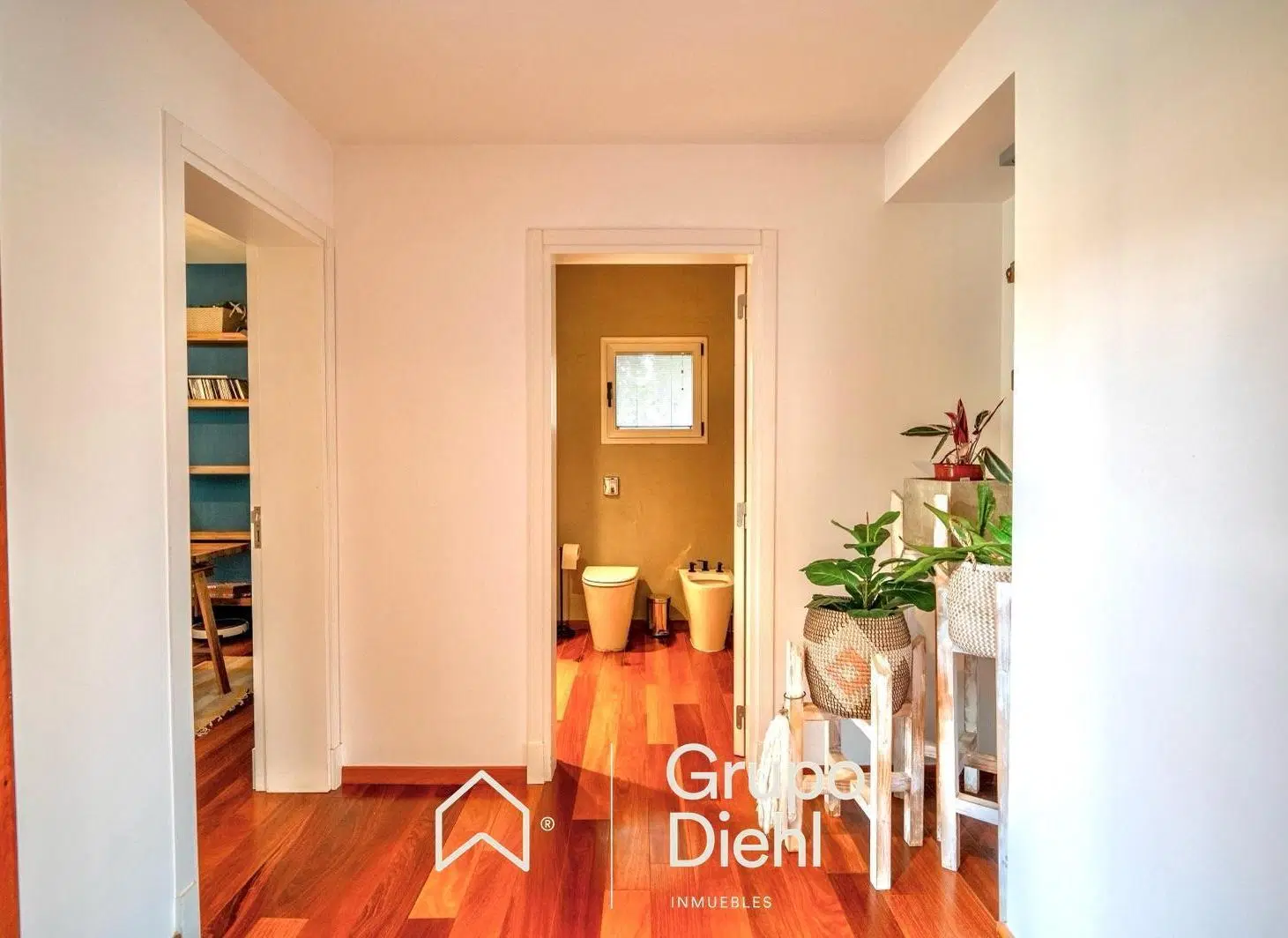 Exclusiva Casa Familiar en Santina Norte • Macrolote 1.200 m² 4