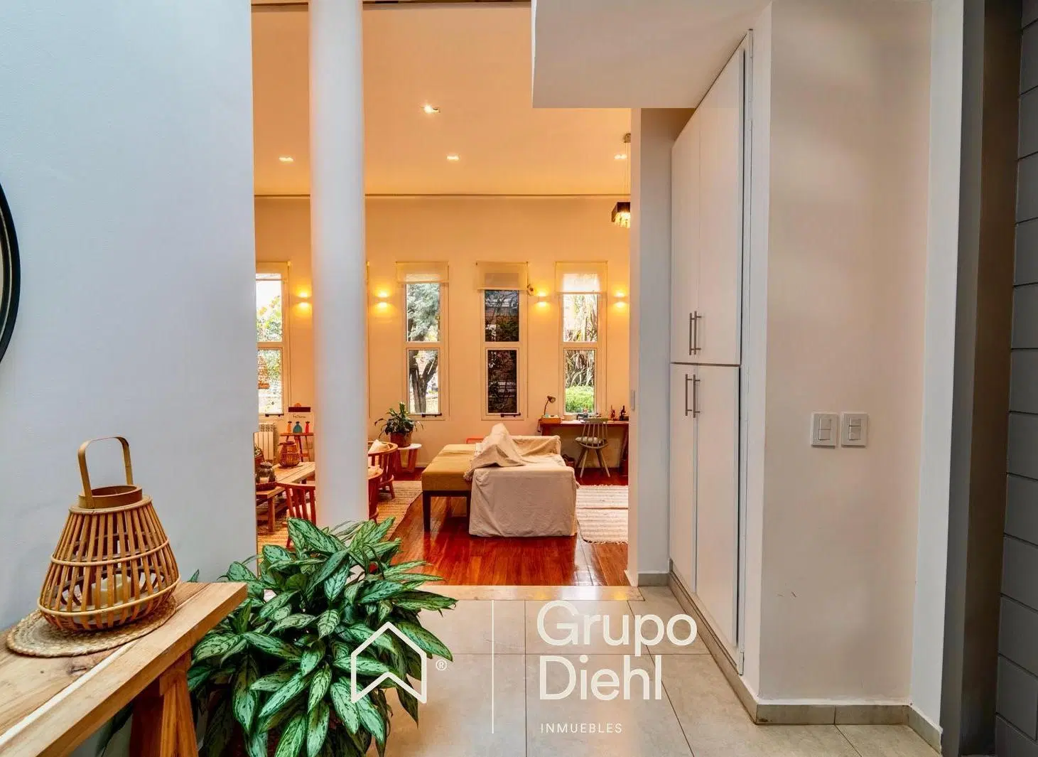 Central, Funcional y Moderna EN VENTA en Lomas de La Carolina 3