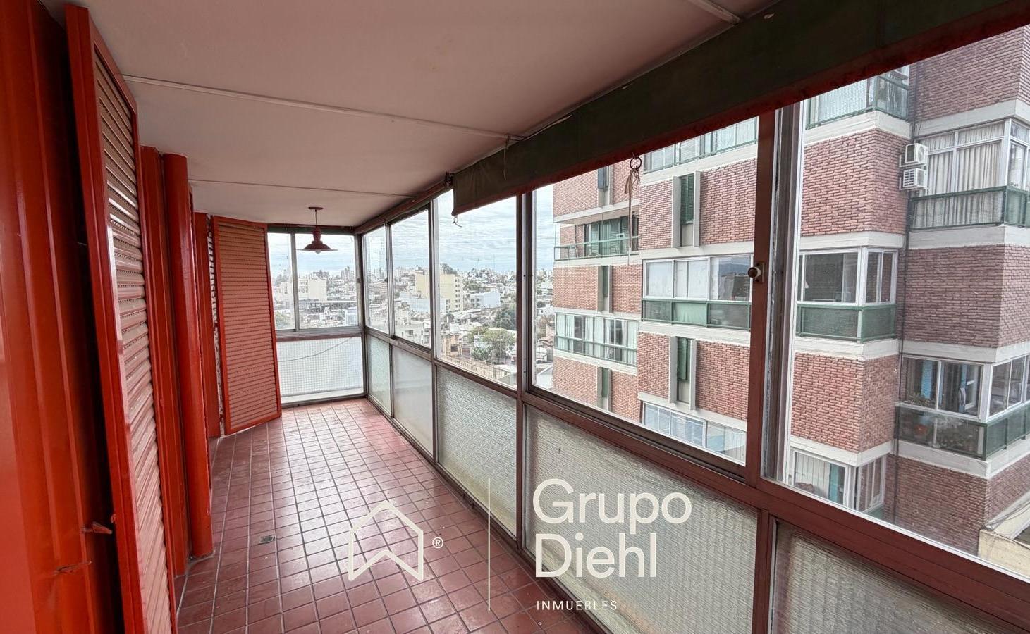 Departamento en ALQUILER sobre Castro Barros 3 Dormitorios
