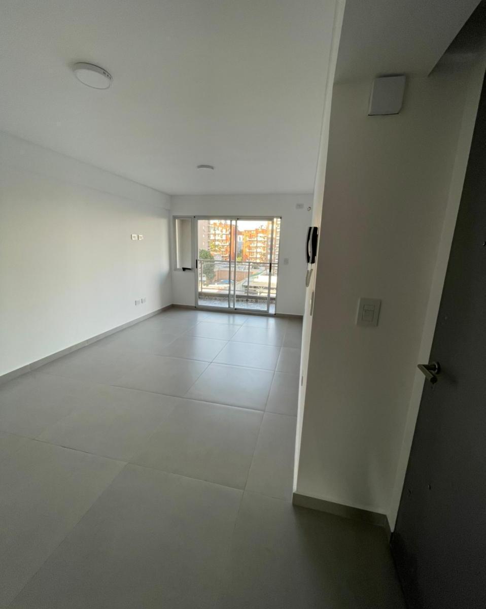 Foto de ¡Imperdible! Departamento 2 Ambientes A ESTRENAR, Colón 536, Morón, imagen 2