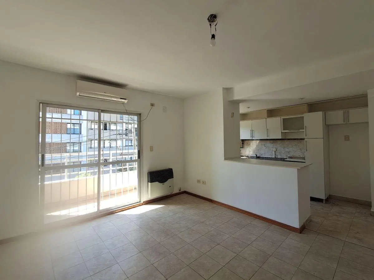 DEPTO de 3 AMBIENTES con cochera DOBLE | Castelar Norte 2