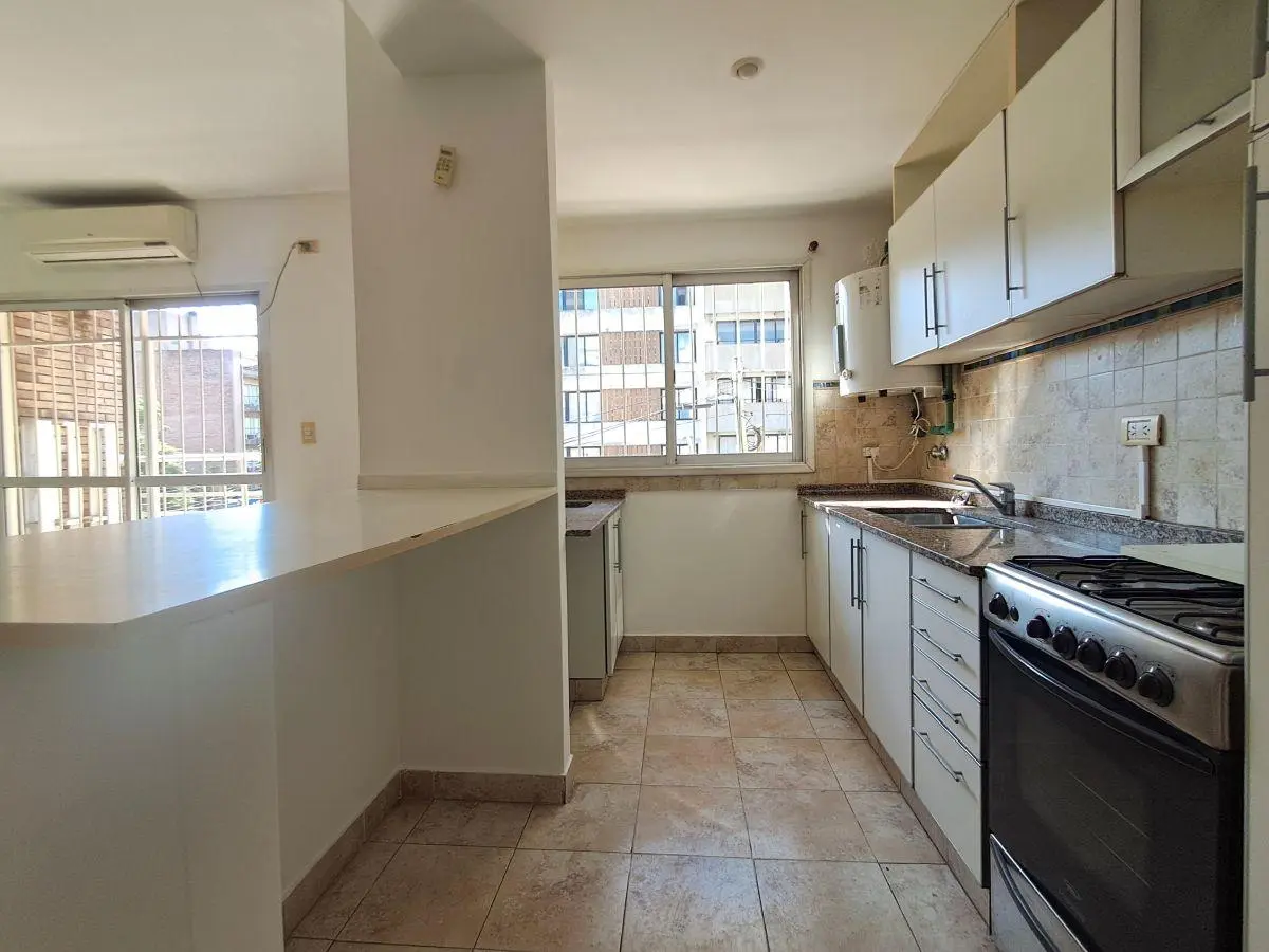 DEPTO de 3 AMBIENTES con cochera DOBLE | Castelar Norte 4