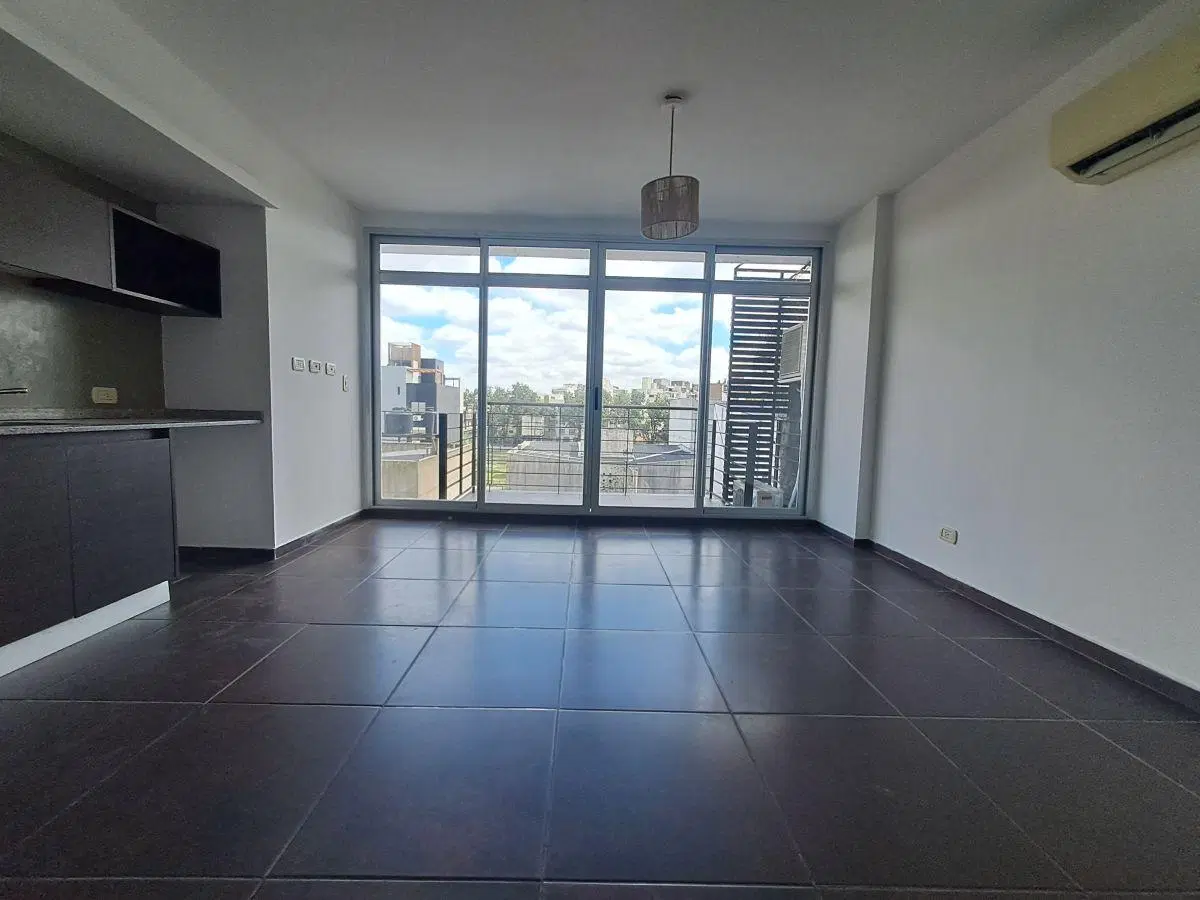 DEPTO 2 AMBIENTES con COCHERA | CASTELAR CENTRO 5
