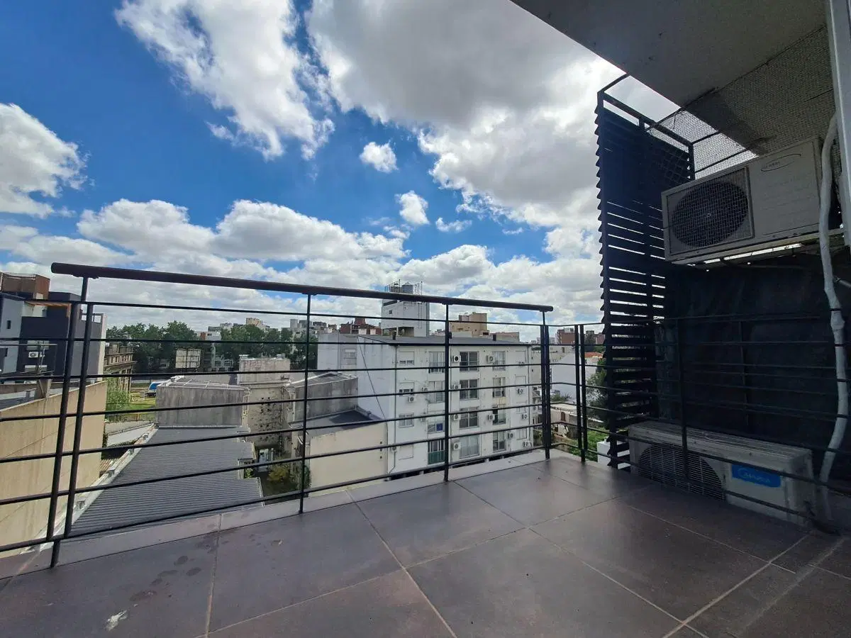 DEPTO 2 AMBIENTES con COCHERA | CASTELAR CENTRO 4