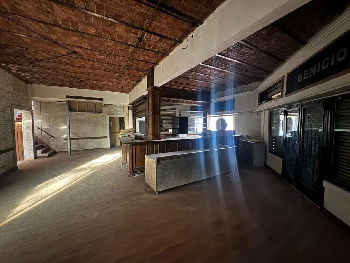 LOCAL COMERCIAL ESTRATÉGICO en ESQUINA | ITUZAINGÓ 3