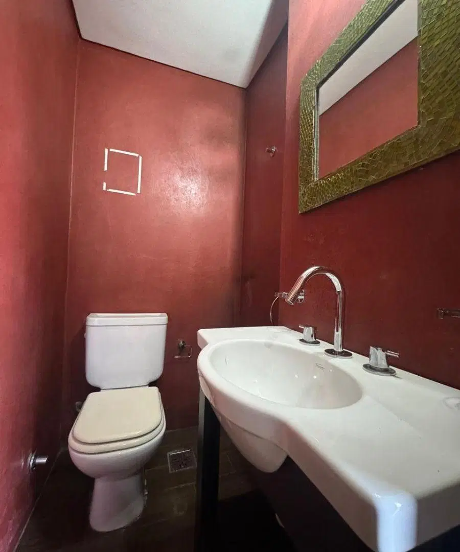 ¡IMPECABLE OPORTUNIDAD! DEPTO 2 AMBIENTES en DÚPLEX - CASTELAR CENTRO 8