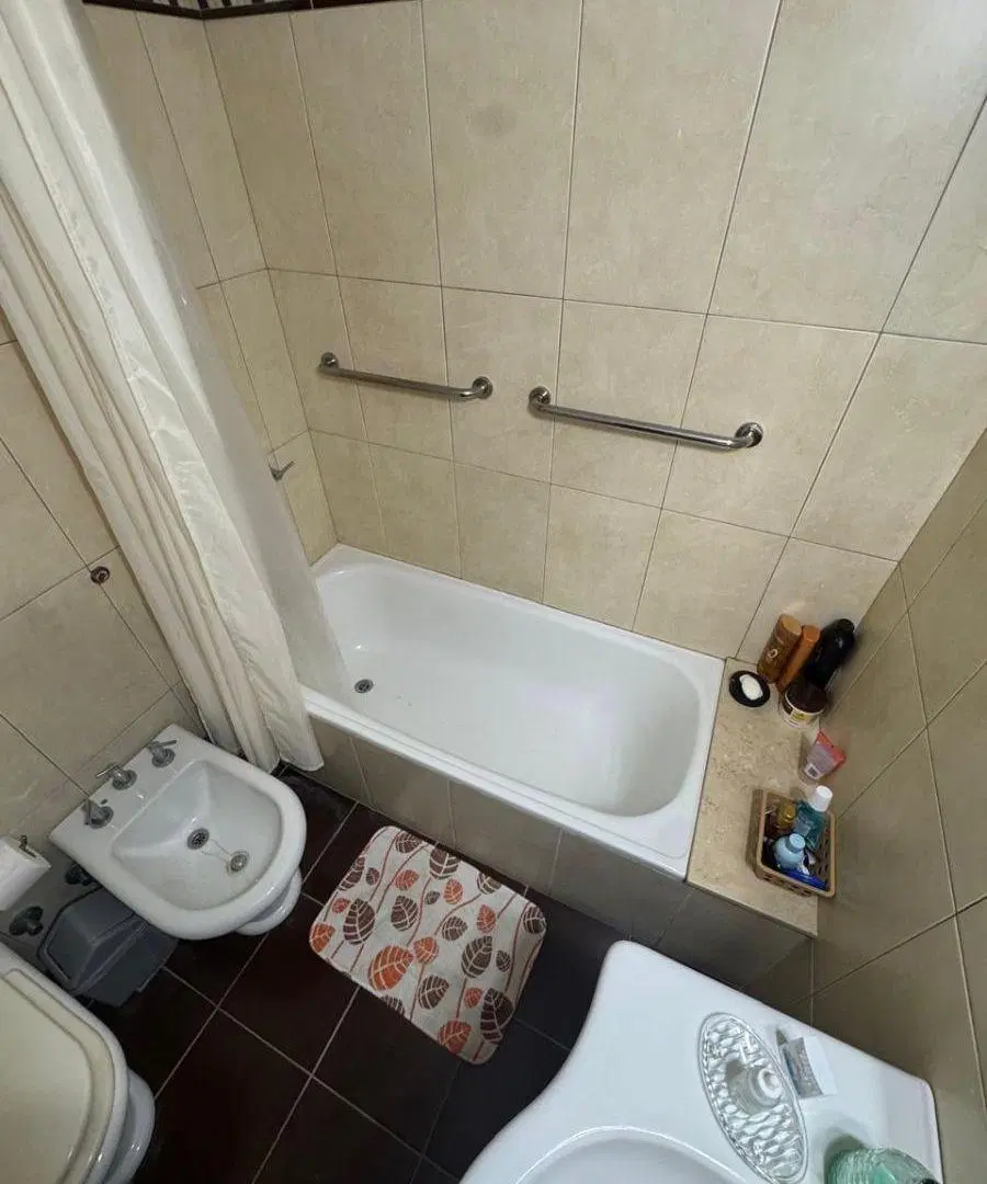 DEPARTAMENTO de DOS AMBIENTES con COCHERA | CASTELAR NORTE 7