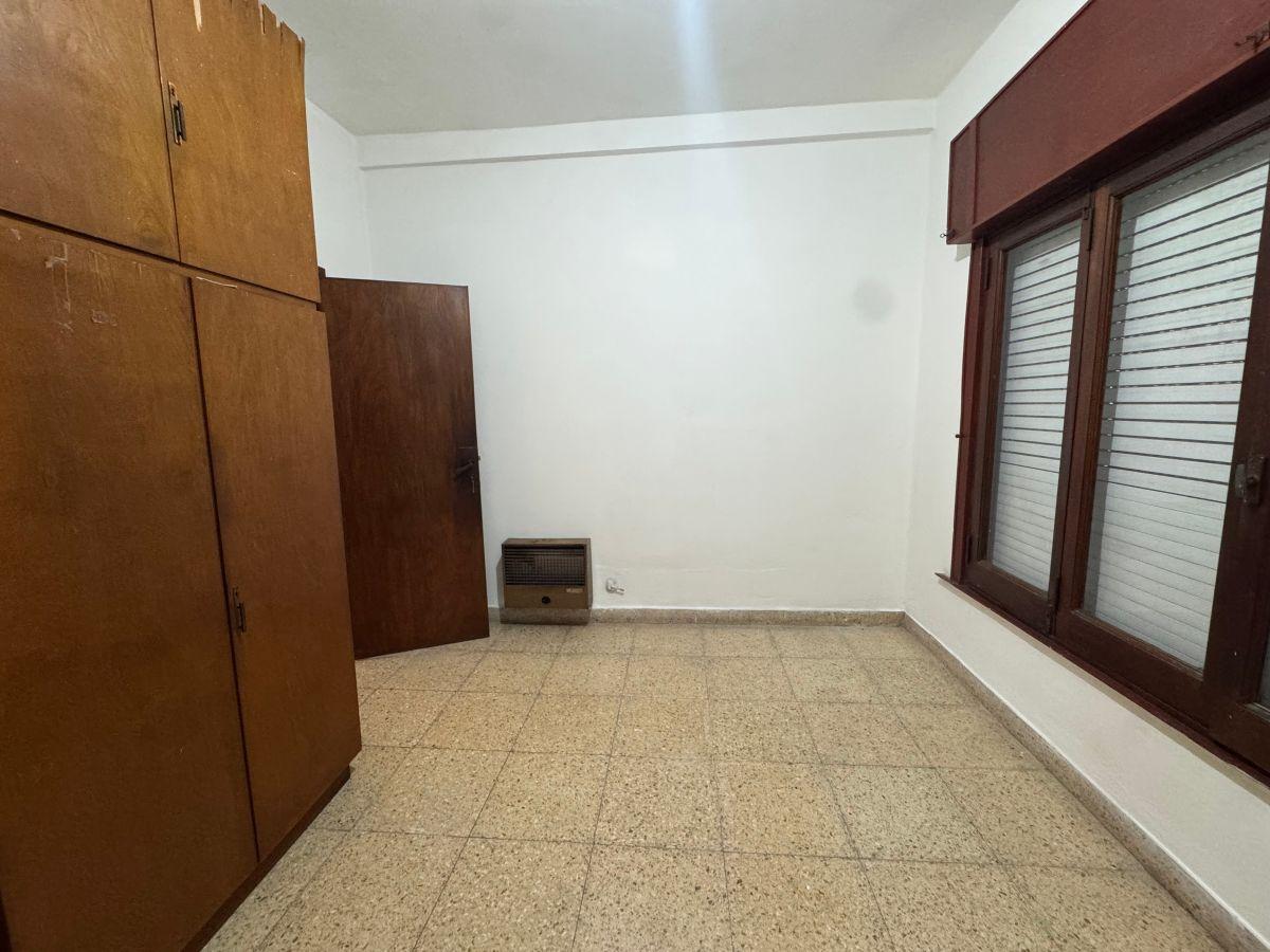 Foto de CASA de 4 AMBIENTES con COCHERA | CASTELAR SUR, imagen 5