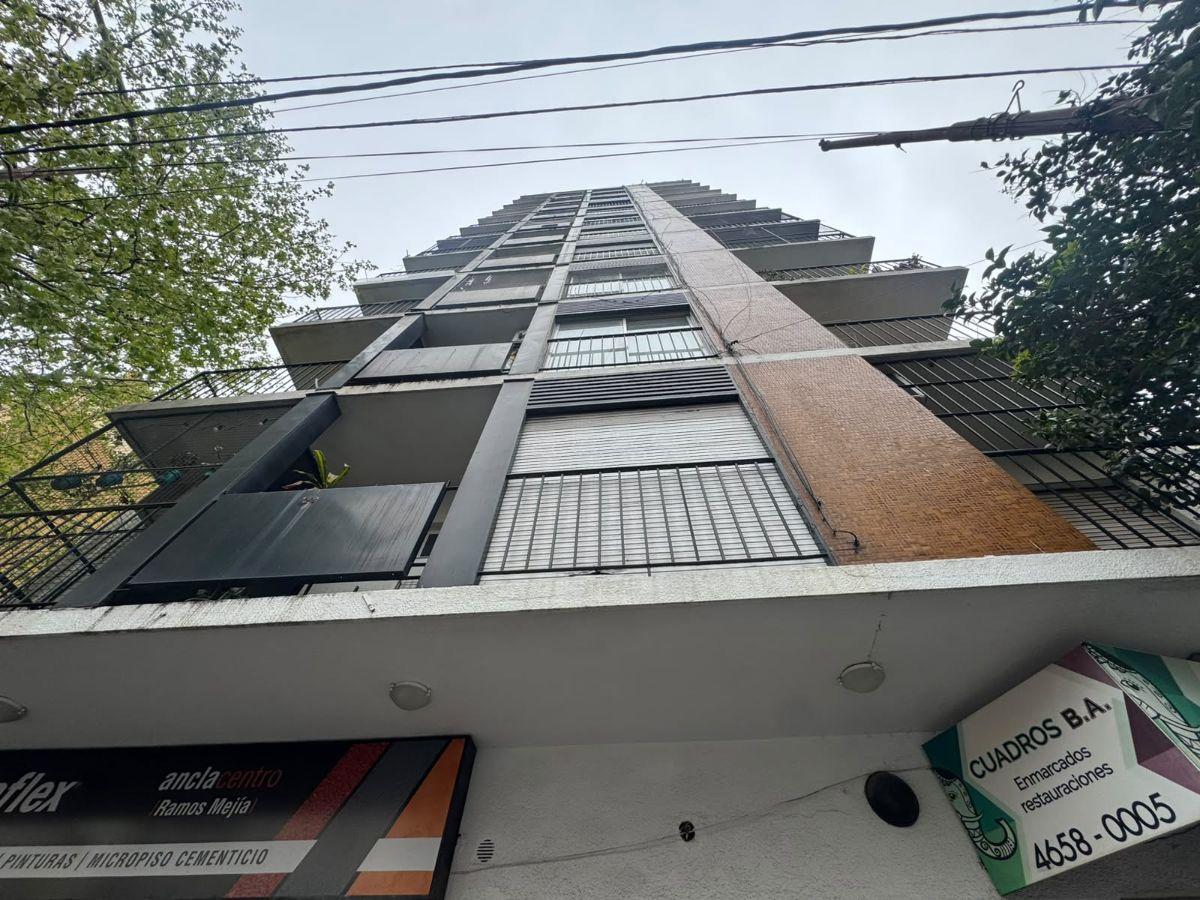 Foto de EXCELENTE DEPARTAMENTO DE DOS AMBIENTES - RAMOS MEJÍA, imagen 3