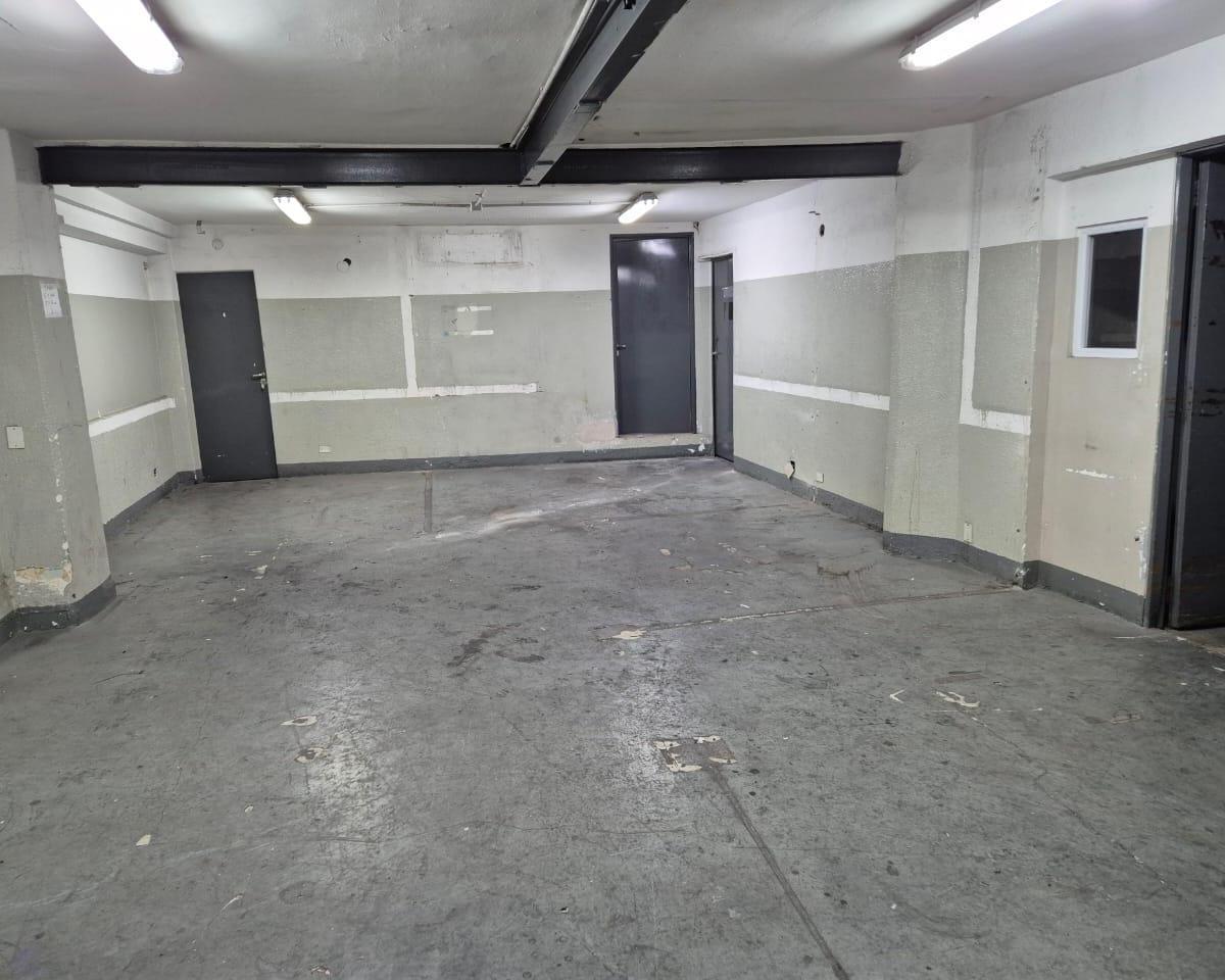 2700 m² - Alquiler - Deposito C/oficinas - Constitucion 1