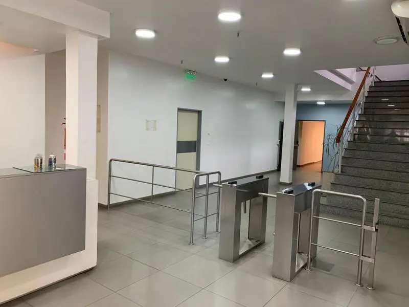 5500 M2 -PLANTA INDUSTRIAL / COMERCIAL EN BARRACAS - DISTRITO DE DISEÑO 5
