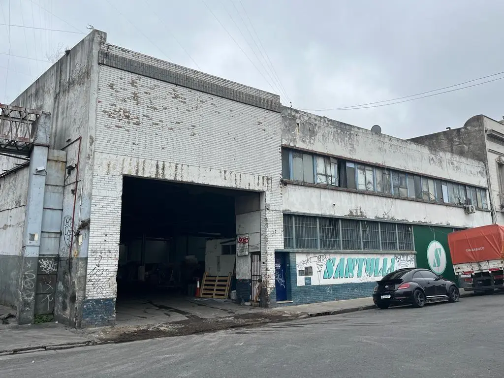 DEPÓSITO DE 1220 m2 - PARACAS 253 - BARRACAS 5