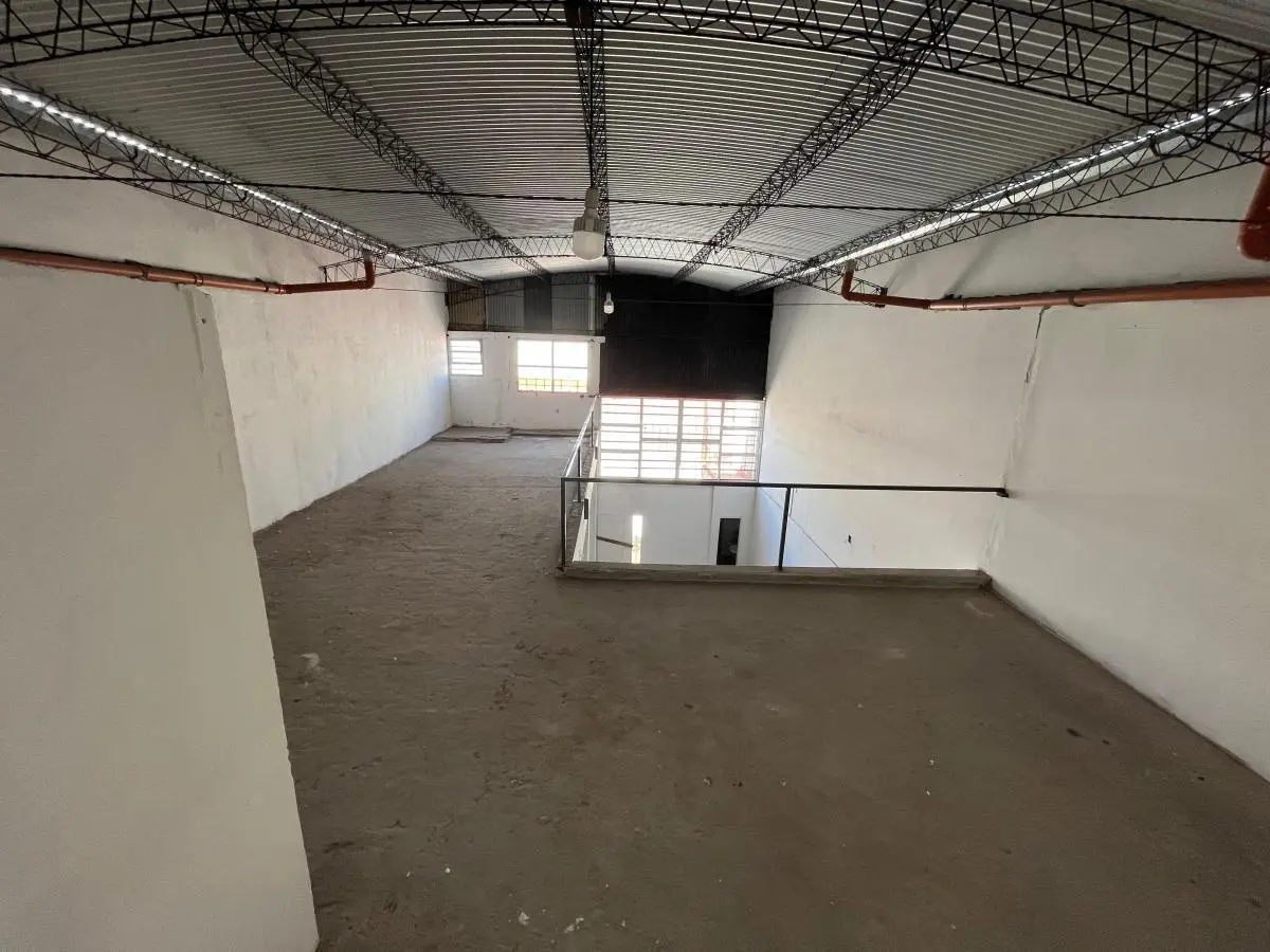 DEPÓSITO DE 370 m2 - ALQUILER - SANTA ELENA 934, BARRACAS 5
