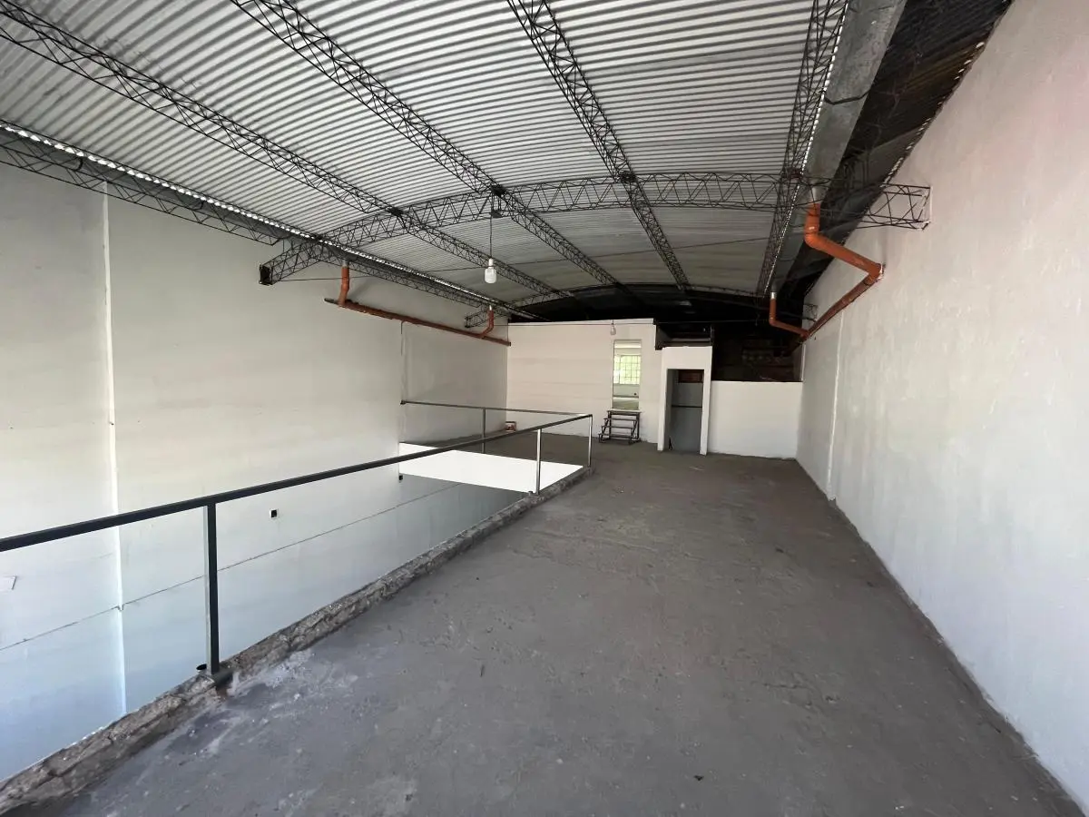 DEPÓSITO DE 370 m2 - ALQUILER - SANTA ELENA 934, BARRACAS 3