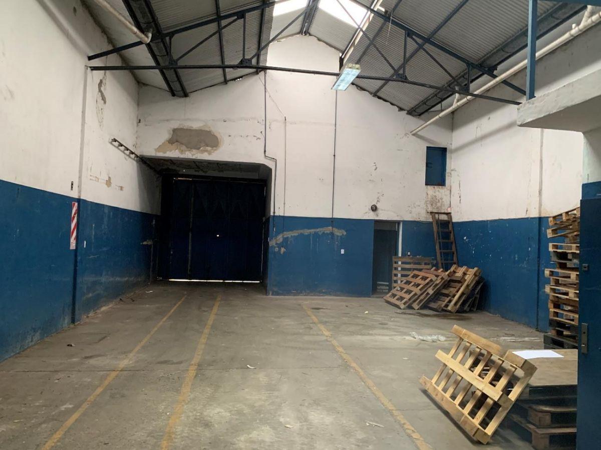 Foto de Oportunidad: Depósito en venta en Barracas - 180 m2, imagen 2