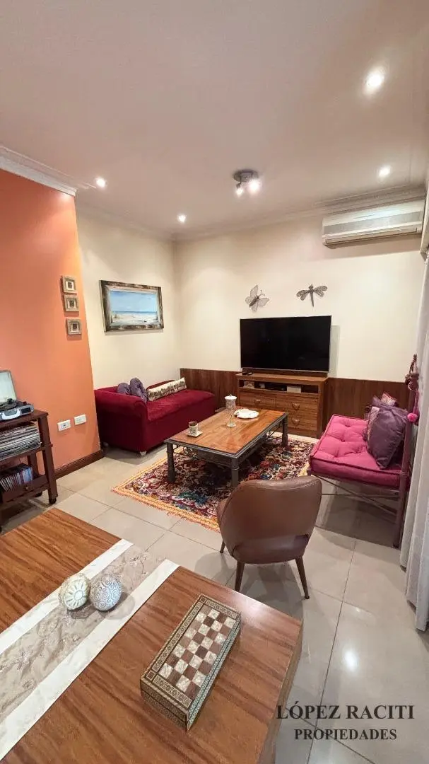 EXCELENTE CASA EN VENTA EN LA MEJOR ZONA DE BANFIELD OESTE 3