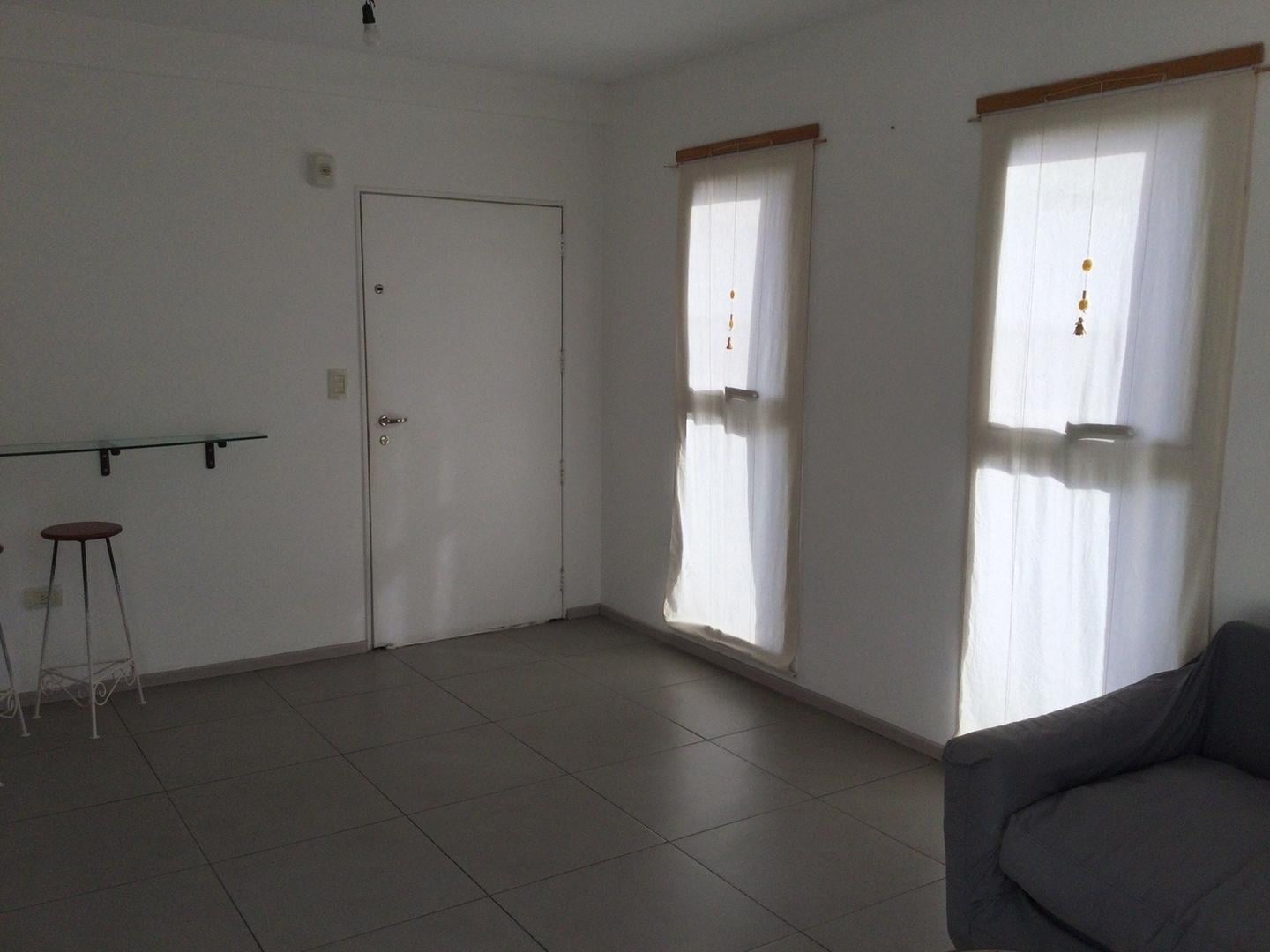 ALQUILER DEPARTAMENTO 3 AMB. AL FTE C/BALCÓN BARRACAS CENTRO